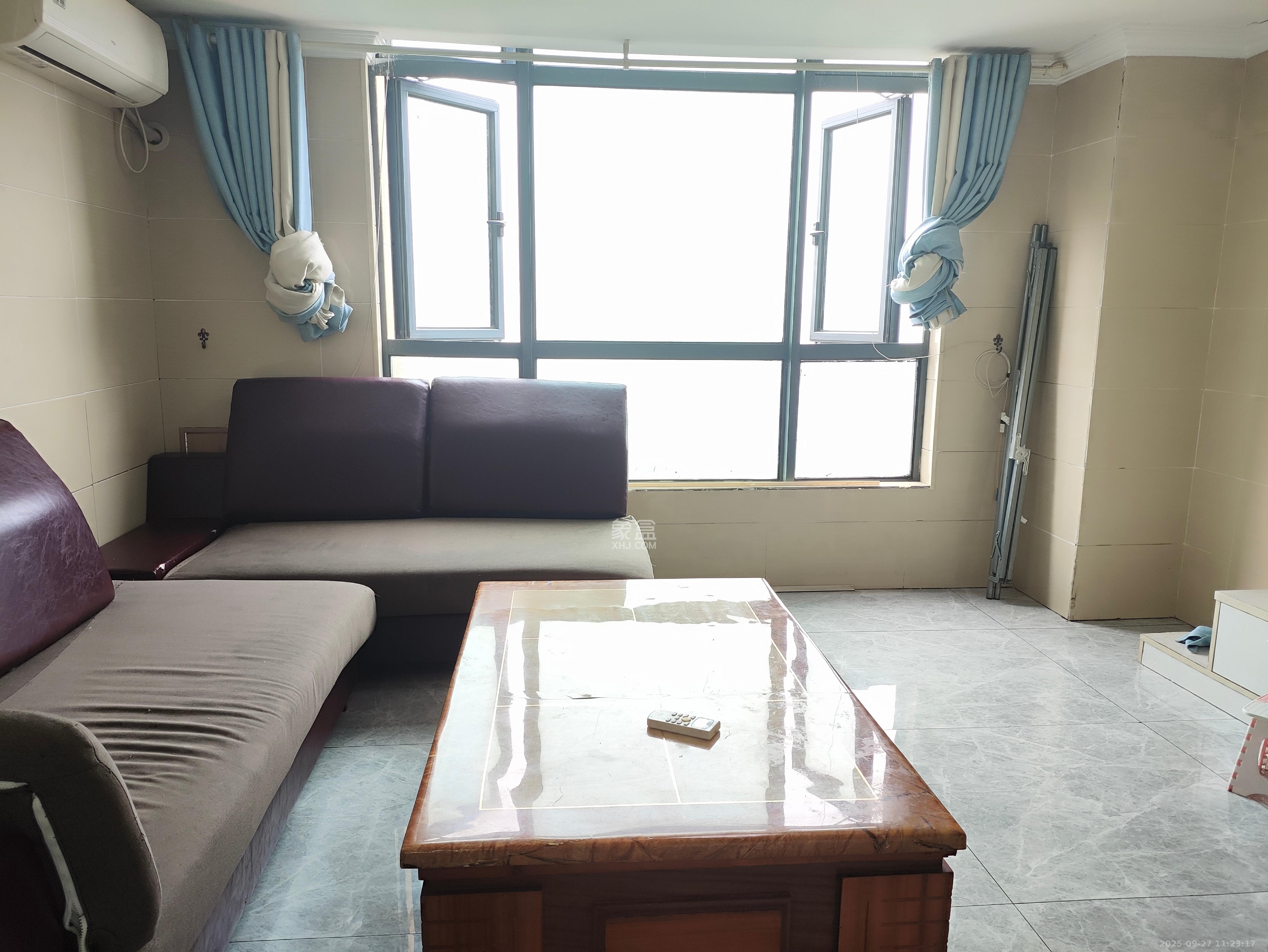 荣盛花语书苑  1室1厅1卫    1900.0元/月室内图