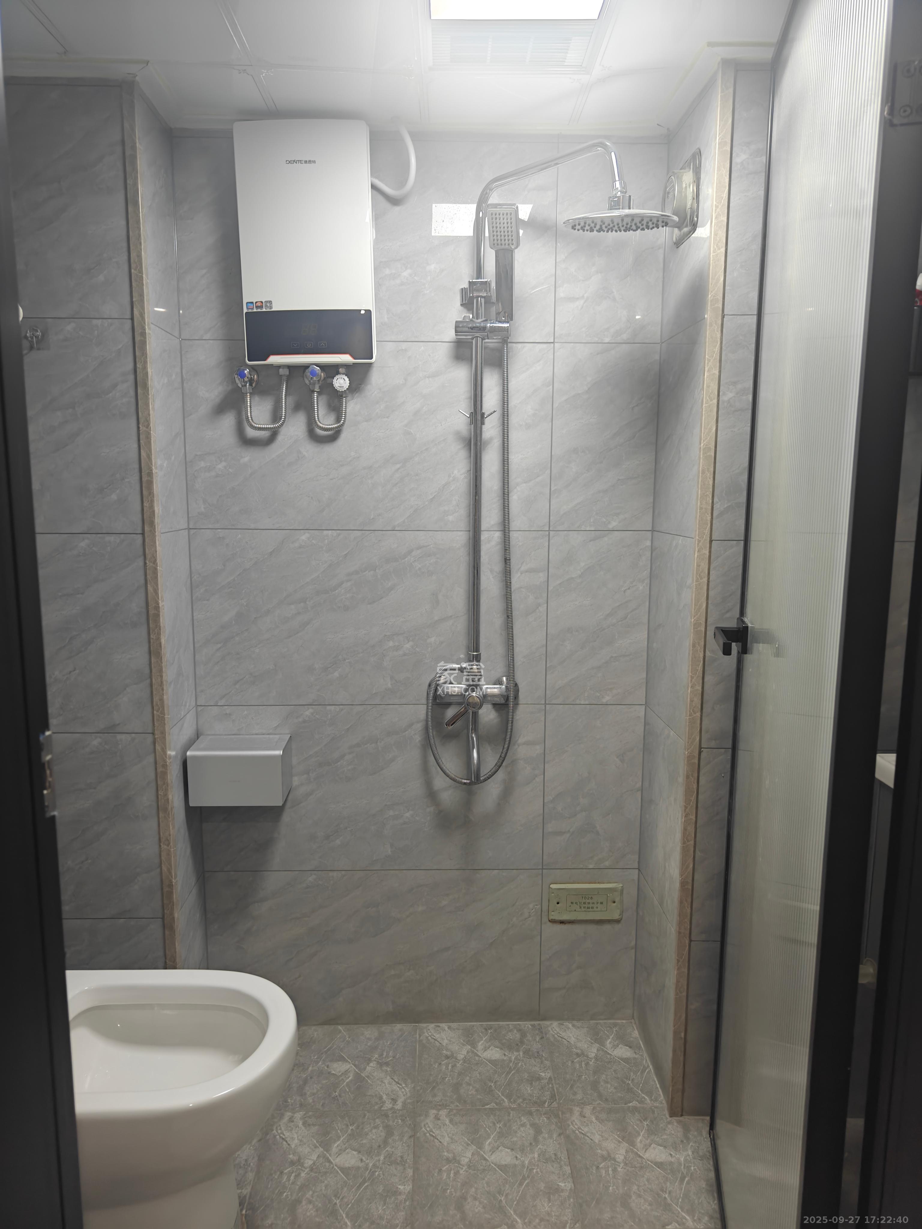 金茂建发泊悦 2室1厅1卫 2600.0元/月 金茂建发泊悦 2室1厅1卫 2600.0元/月室内图