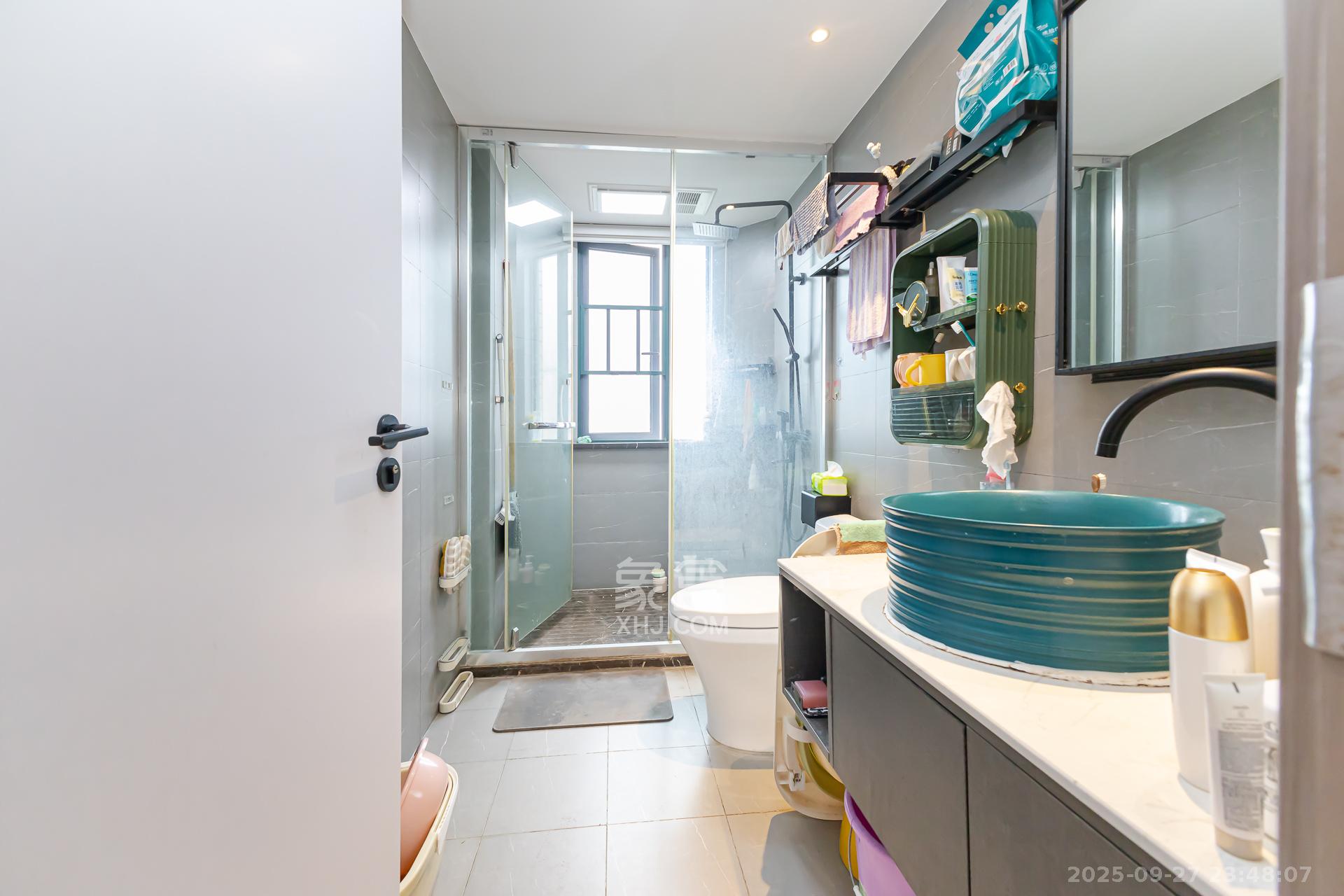 金湘苑(星澜之悦) 3室2厅1卫 81.0万 金湘苑(星澜之悦) 3室2厅1卫 81.0万卫生间