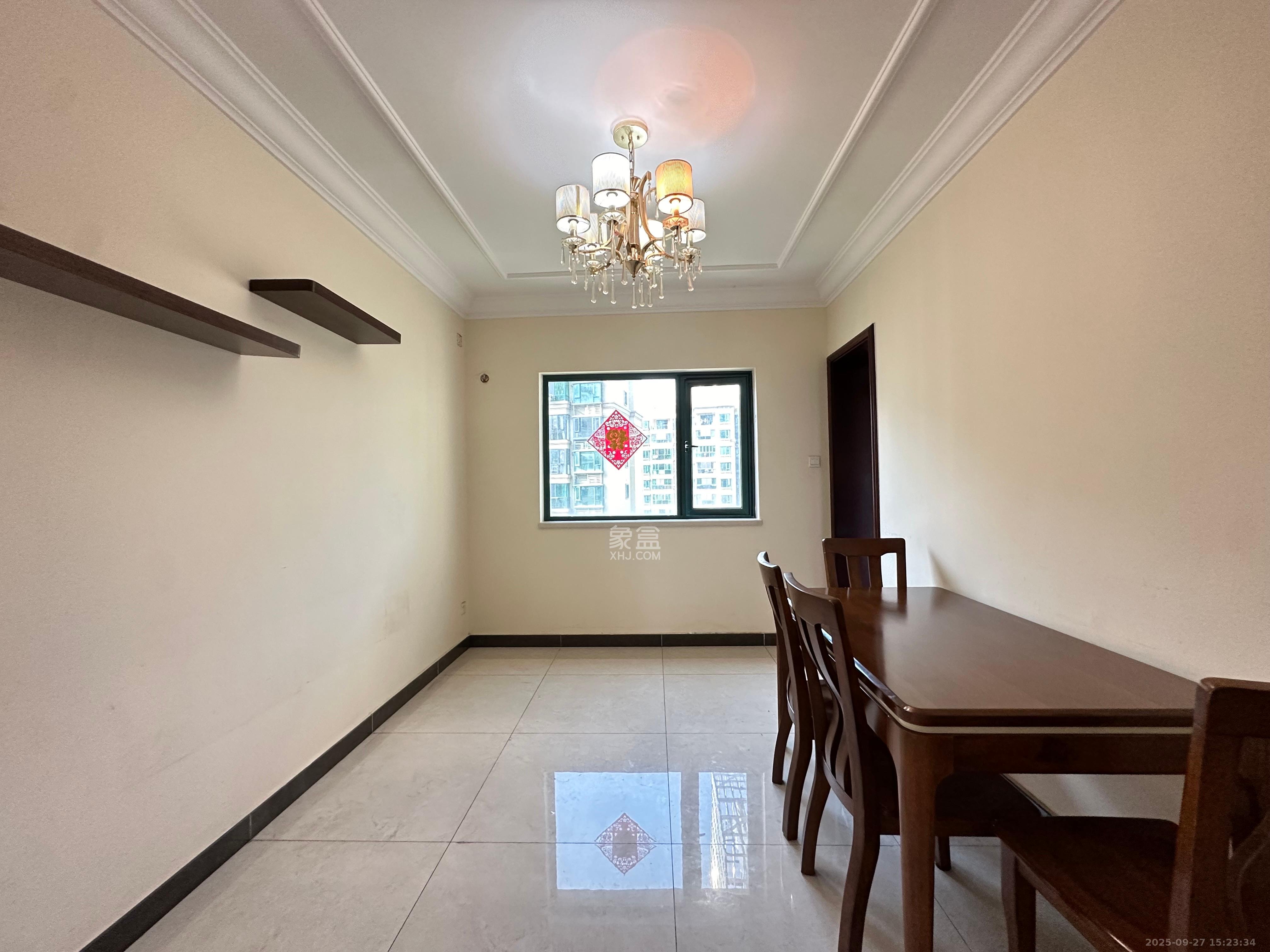 恒大雅苑  3室2厅2卫    2800.0元/月室内图