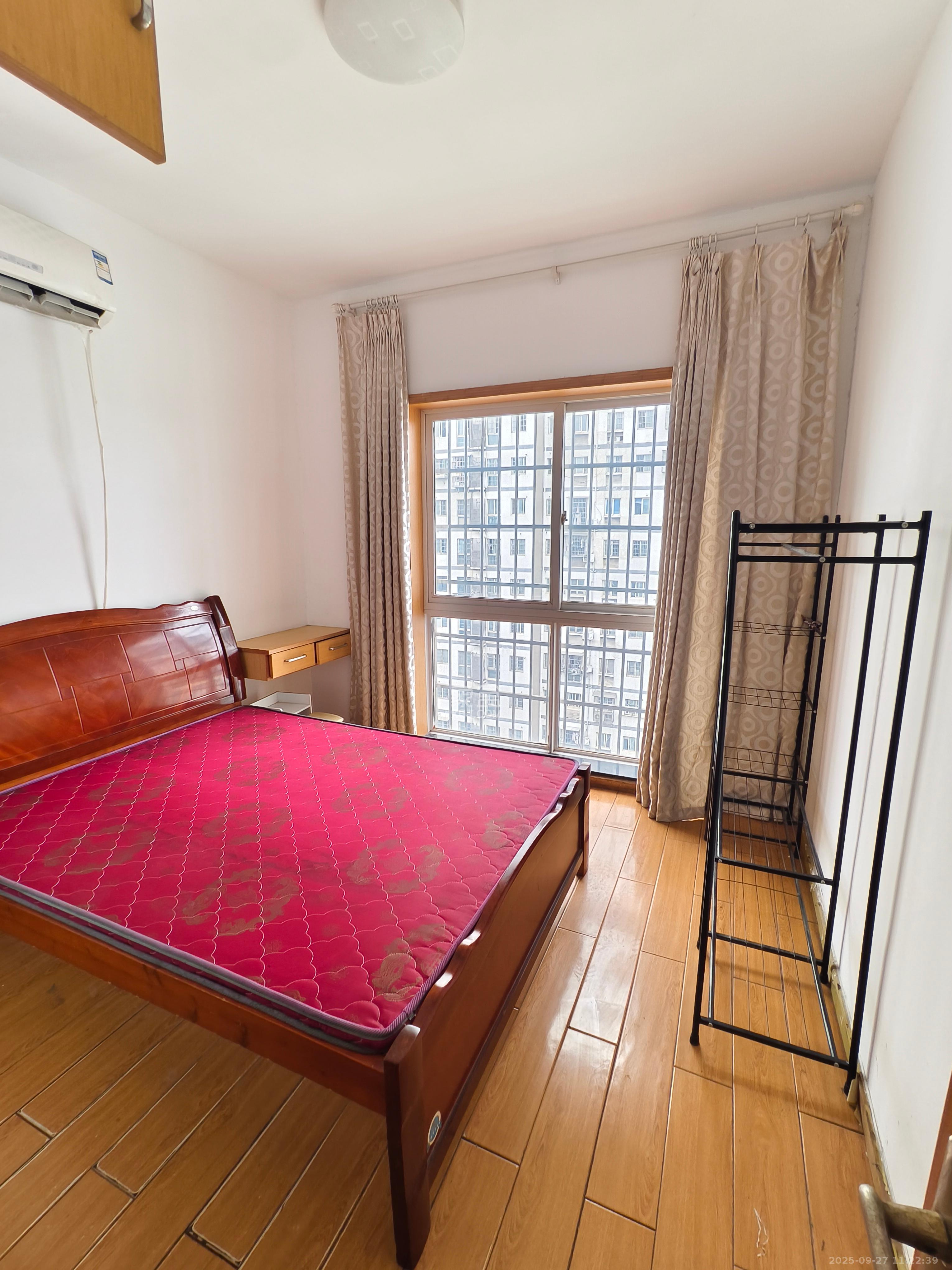 谋房博客(博客天街) 2室2厅1卫 1800.0元/月 谋房博客(博客天街) 2室2厅1卫 1800.0元/月室内图