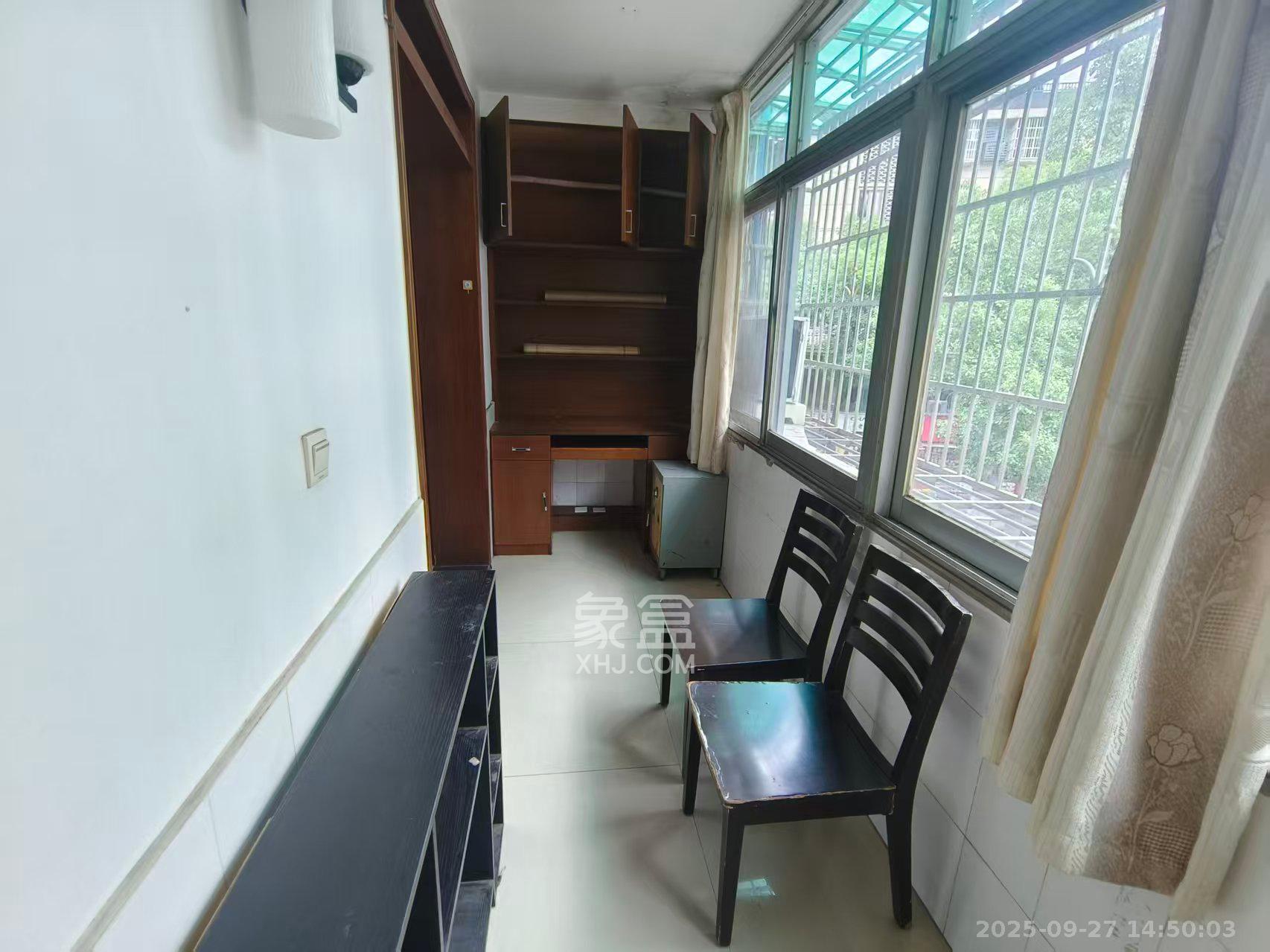 长沙市芙蓉实业公司（白沙路110号）  3室2厅1卫    1980.0元/月室内图