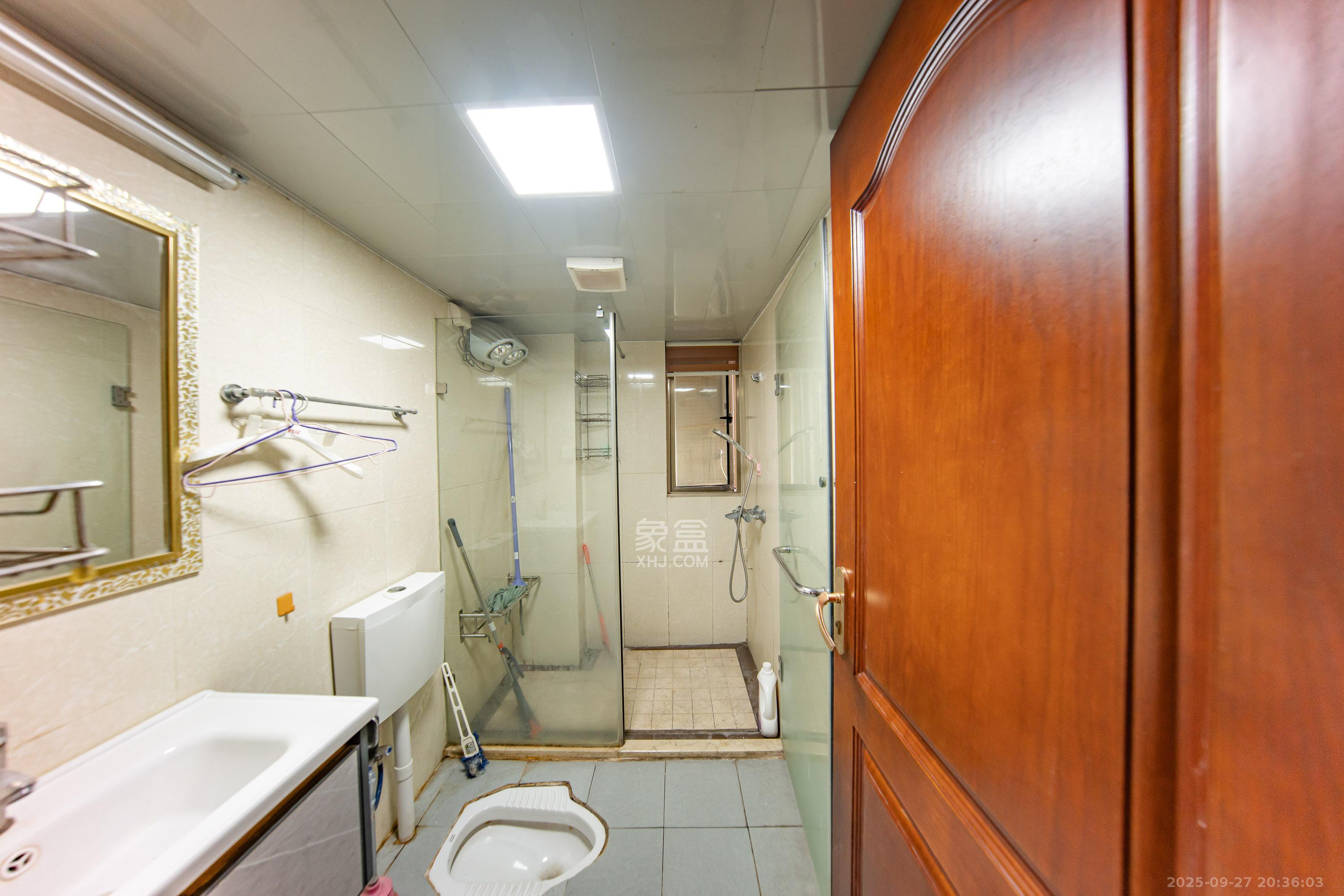 江山帝景雅典  3室2厅2卫    93.8万 江山帝景雅典  3室2厅2卫    93.8万卫生间