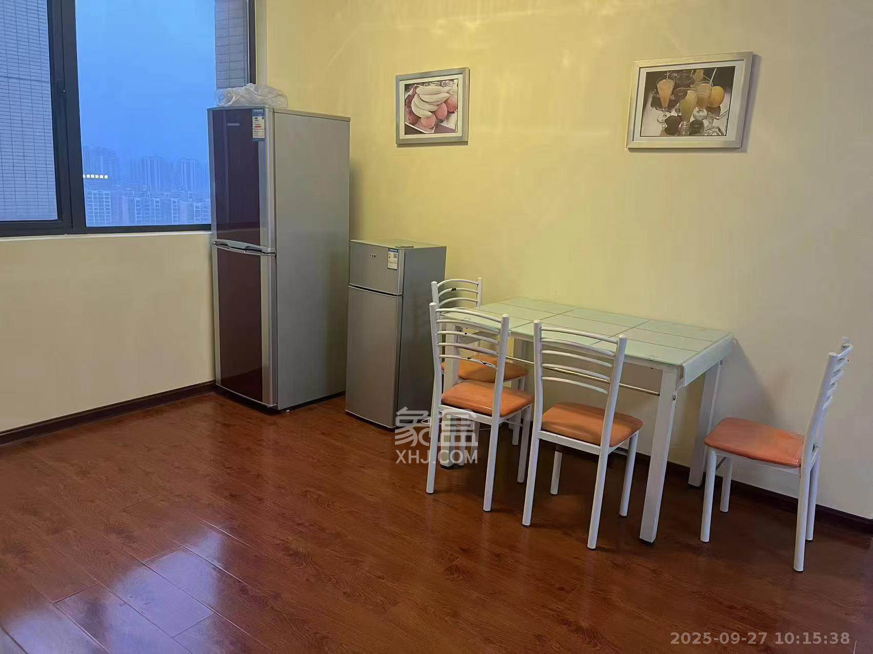 湖南报业文化城（米地亚家园）  3室2厅2卫    1800.0元/月室内图