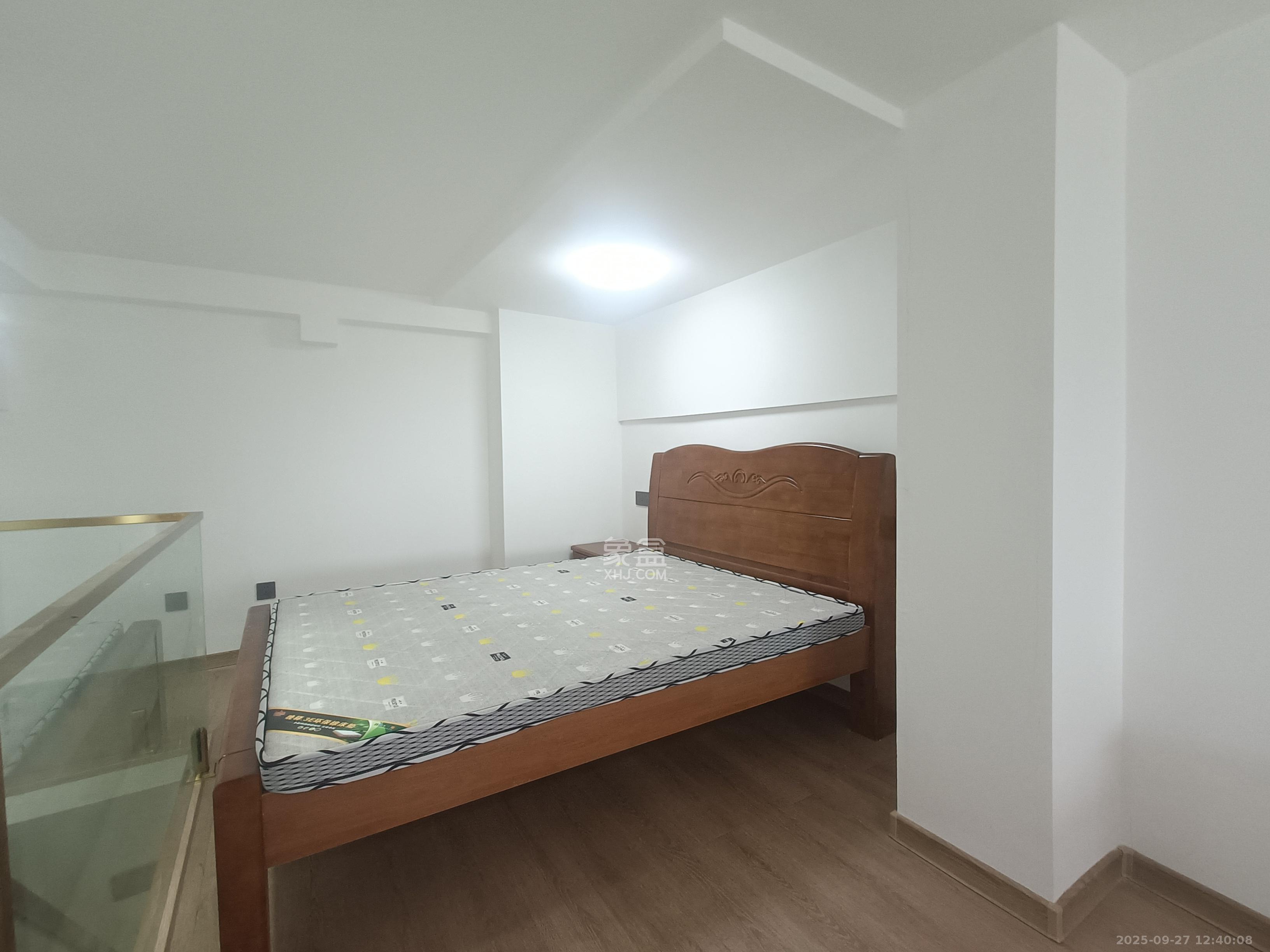 佳兆业云顶都汇 2室1厅1卫 1600.0元/月 佳兆业云顶都汇 2室1厅1卫 1600.0元/月室内图