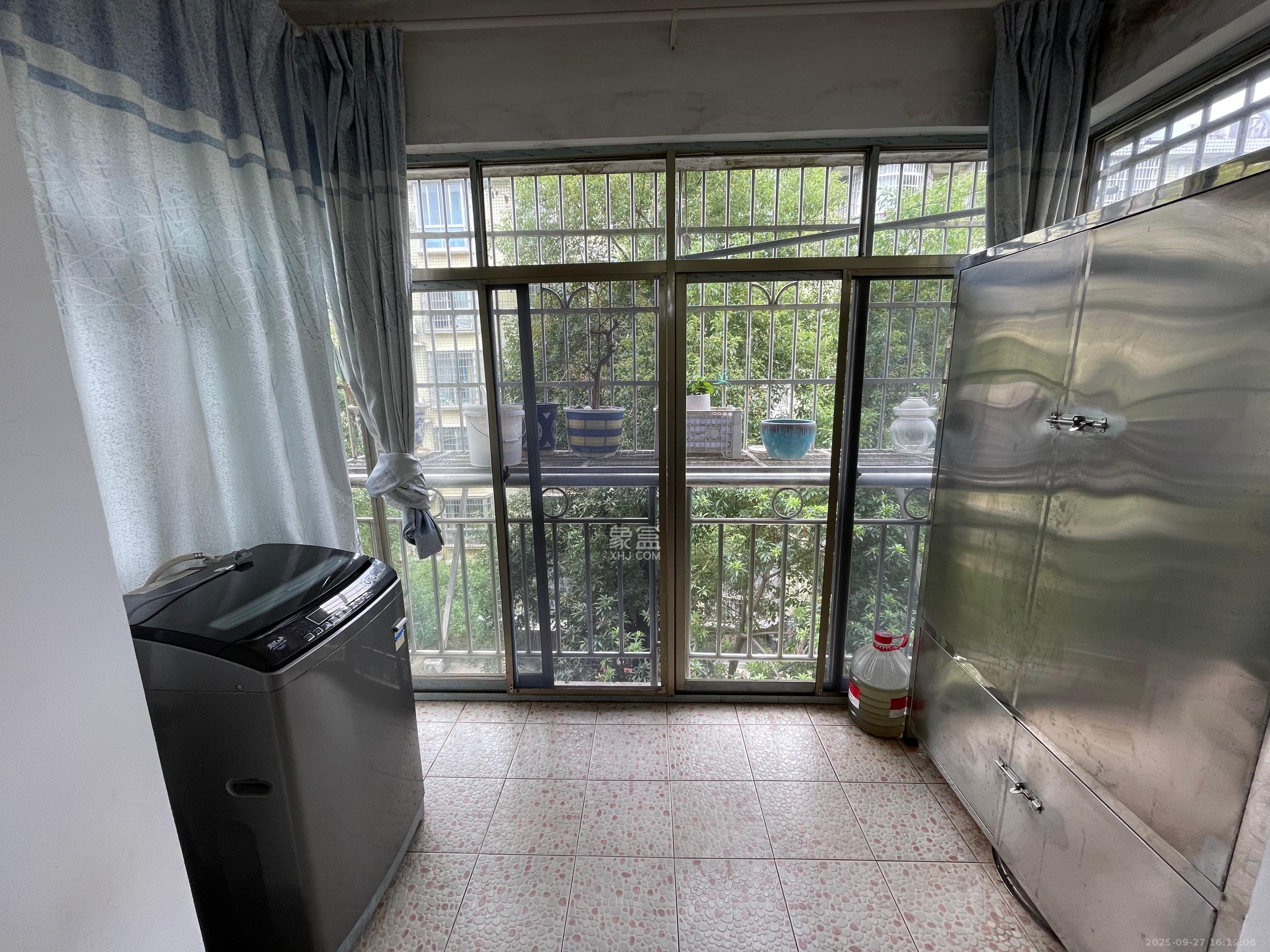 金峰小区北院(七里营社区) 3室2厅1卫 1800.0元/月 金峰小区北院(七里营社区) 3室2厅1卫 1800.0元/月室内图