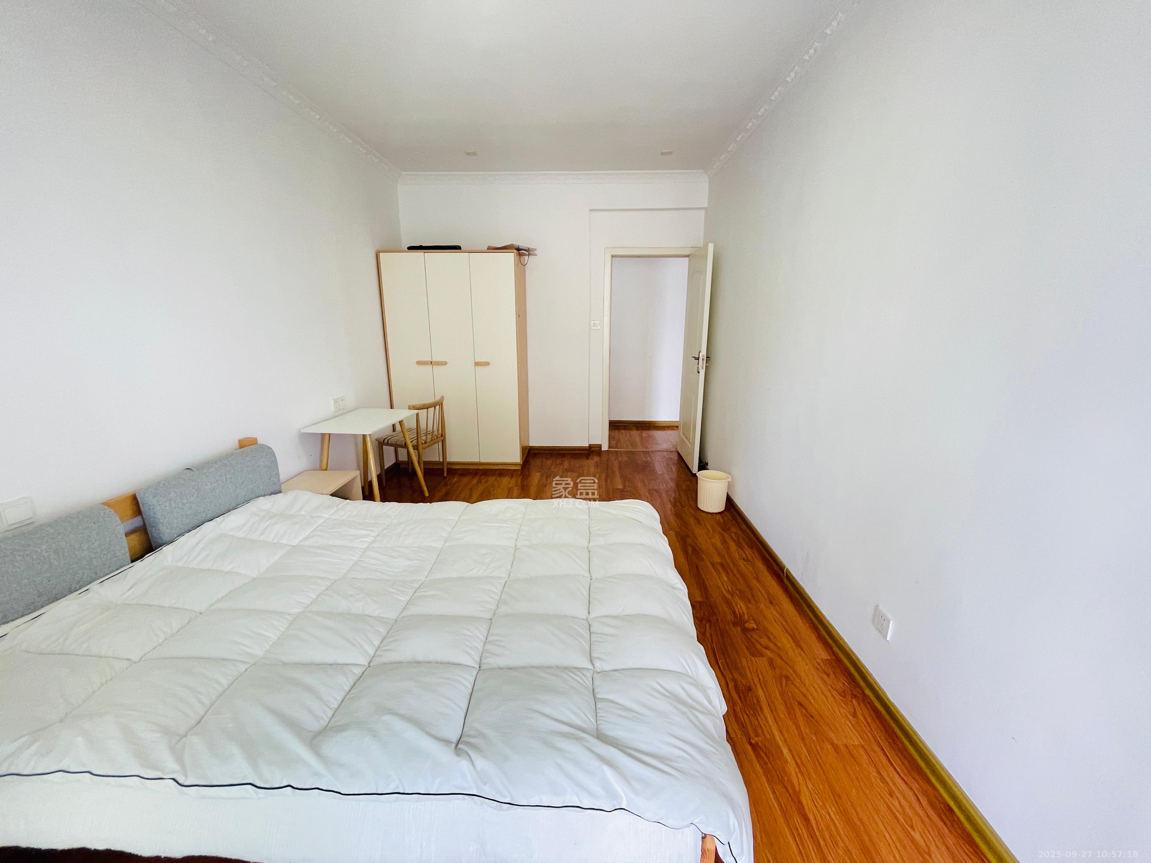 兰亭都荟(璟峰苑) 3室2厅2卫 3300.0元/月 兰亭都荟(璟峰苑) 3室2厅2卫 3300.0元/月室内图