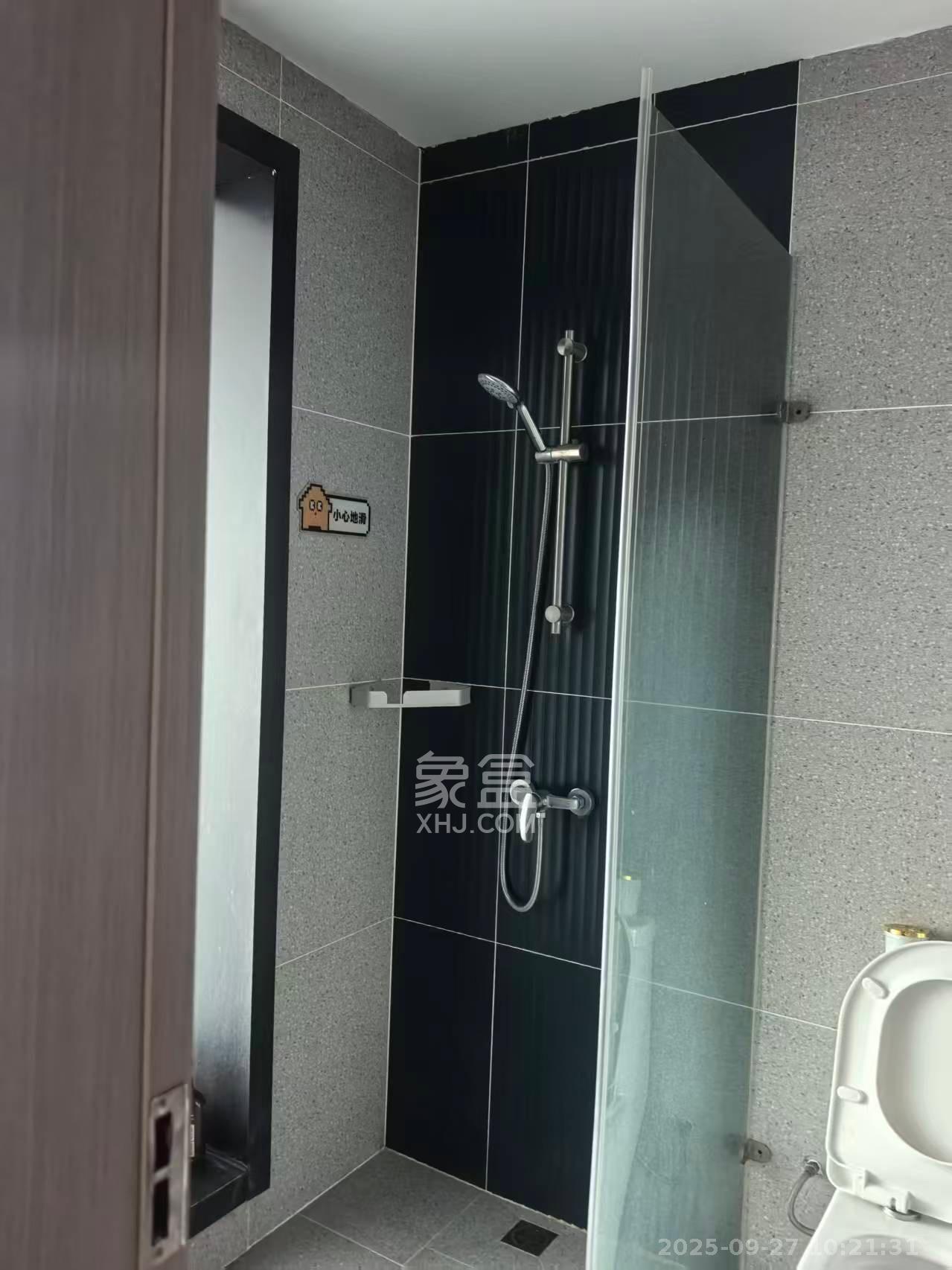 振业城三期 1室1厅1卫 1400.0元/月 振业城三期 1室1厅1卫 1400.0元/月室内图