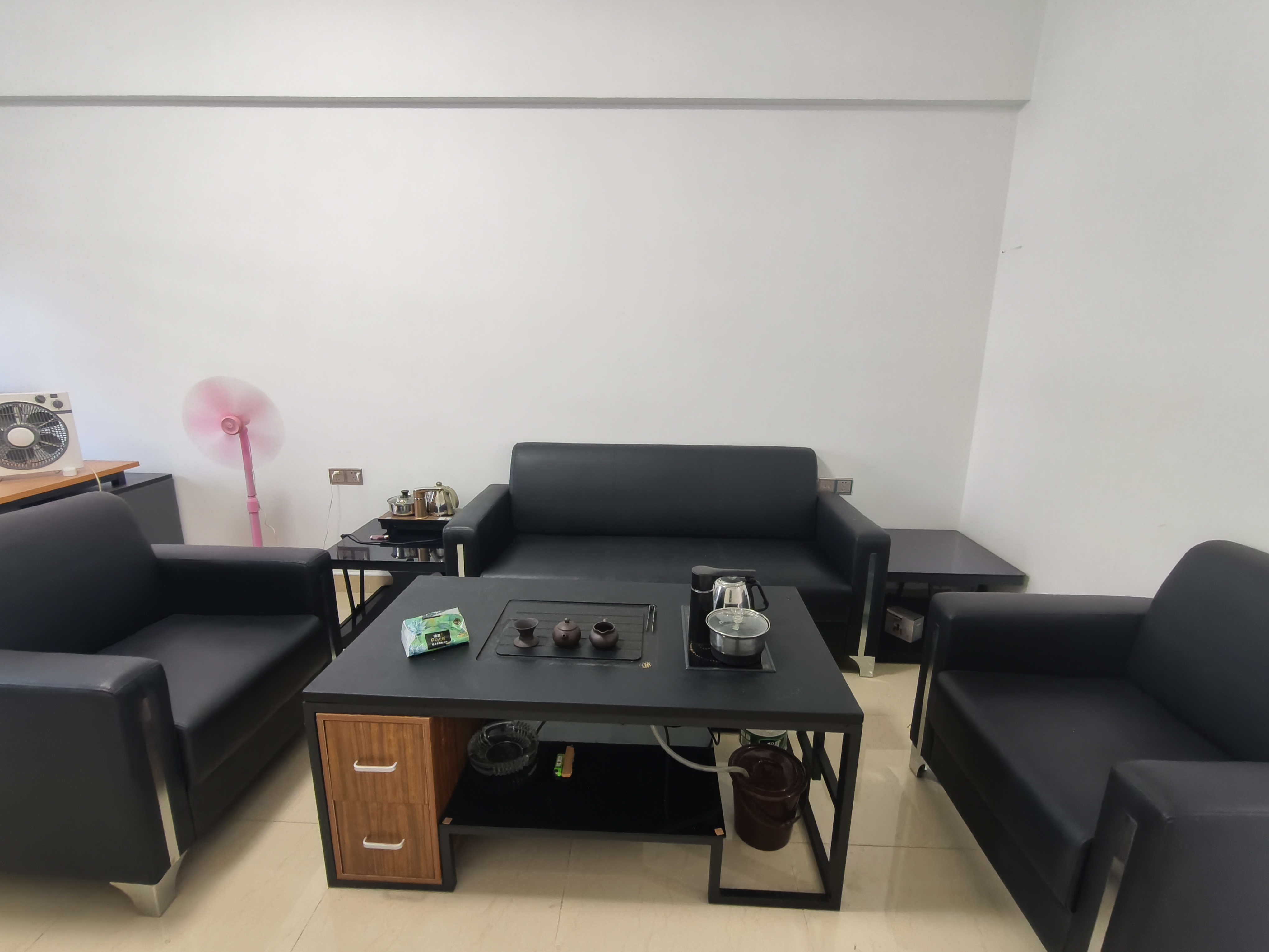 中洋大厦 1室0厅1卫 1200.0元/月 中洋大厦 1室0厅1卫 1200.0元/月室内图