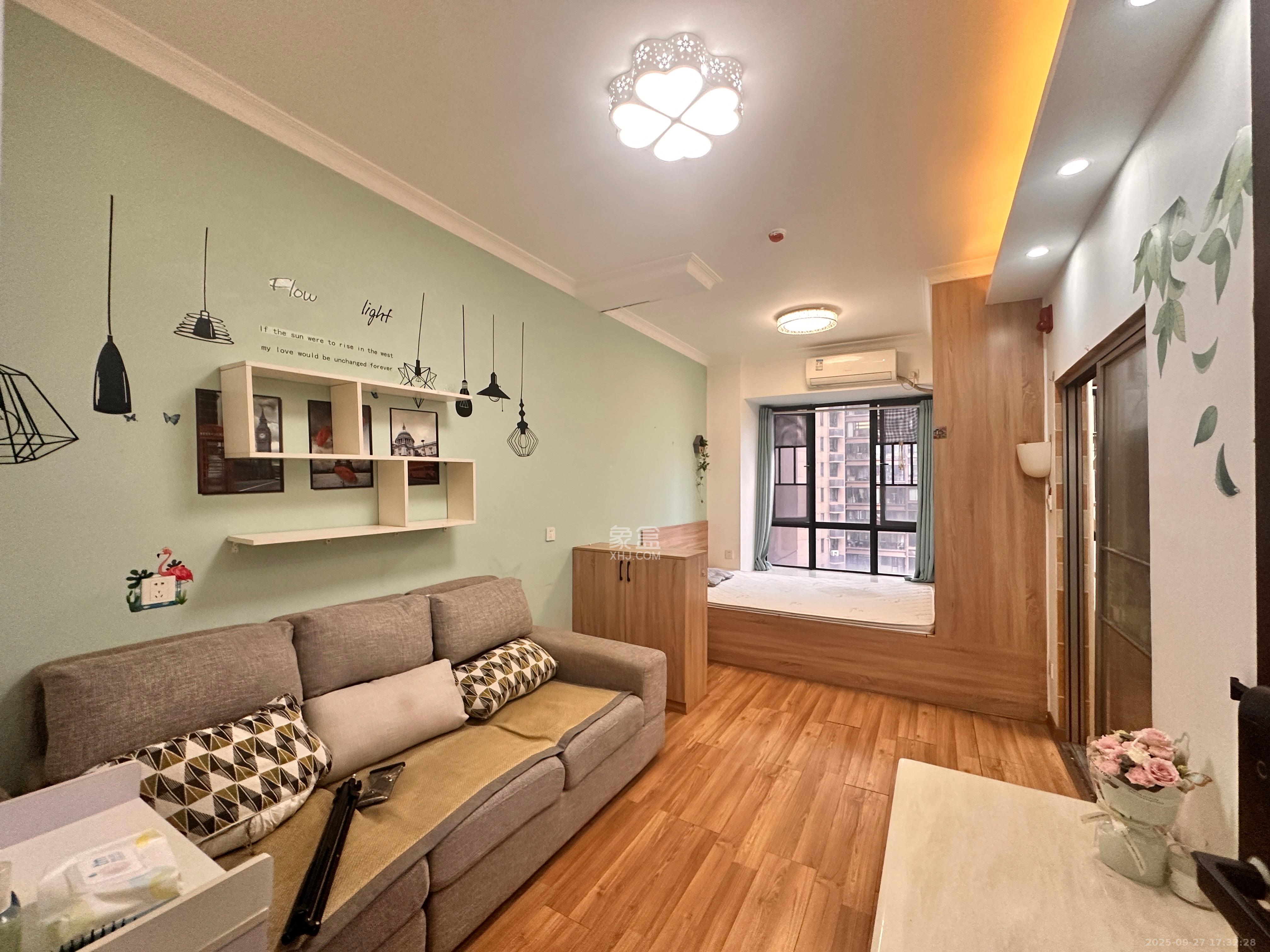 荣悦台  1室1厅1卫    1800.0元/月 荣悦台  1室1厅1卫    1800.0元/月