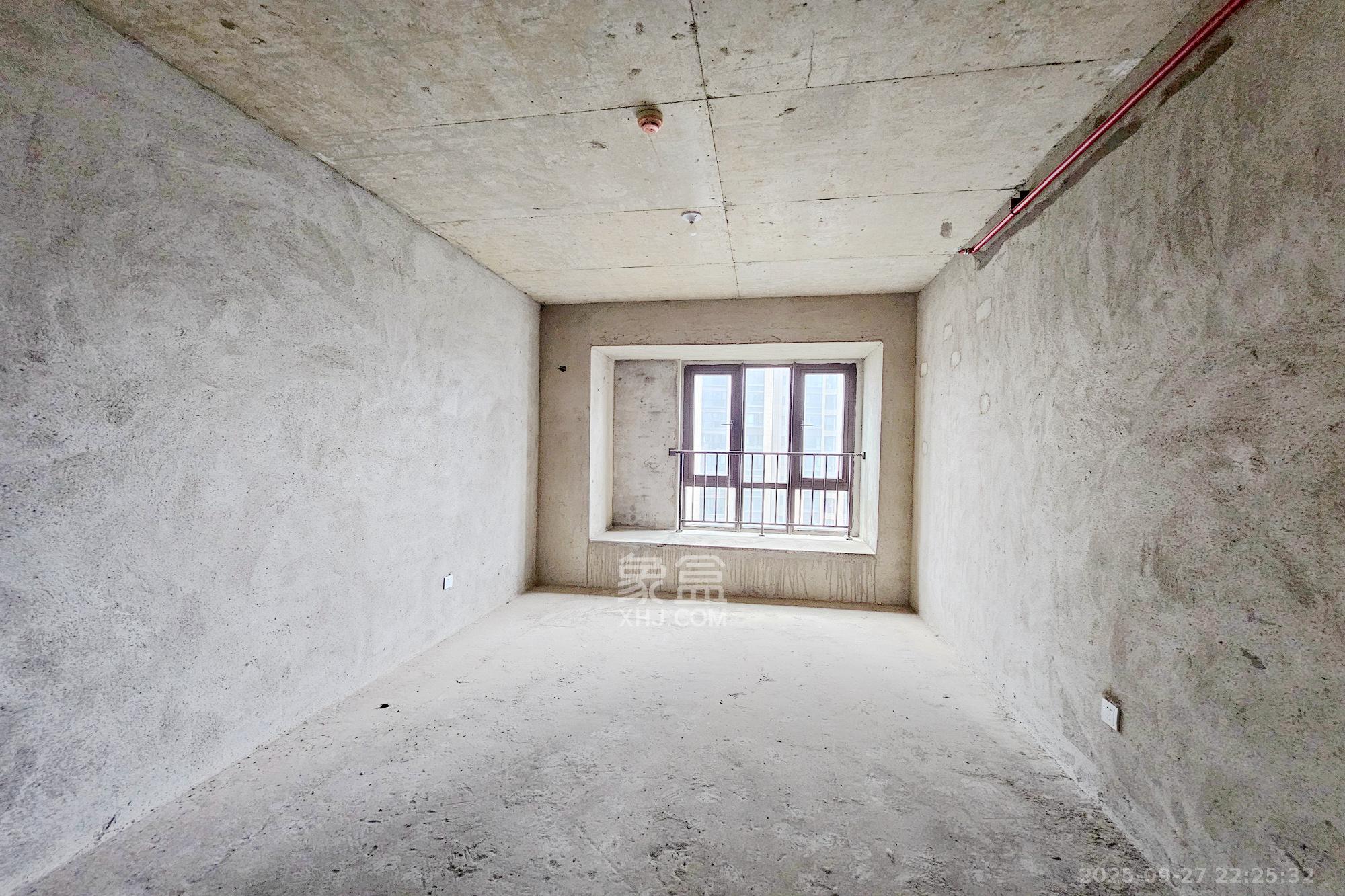 明昇壹城(明昇时代广场)二期 4室2厅2卫 300.0万 明昇壹城(明昇时代广场)二期 4室2厅2卫 300.0万卧室