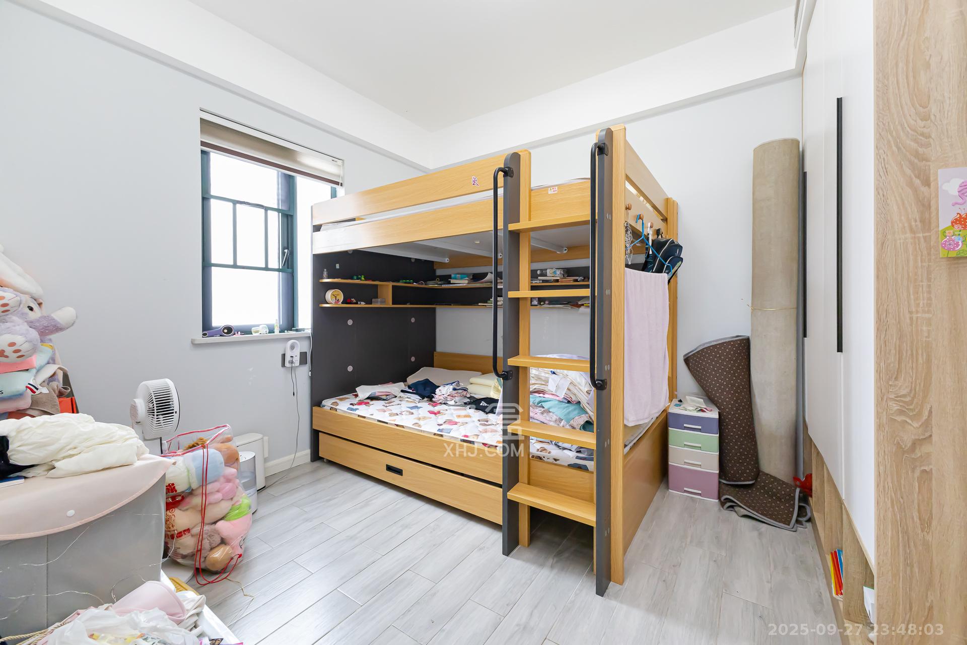 金湘苑(星澜之悦) 3室2厅1卫 81.0万 金湘苑(星澜之悦) 3室2厅1卫 81.0万卧室