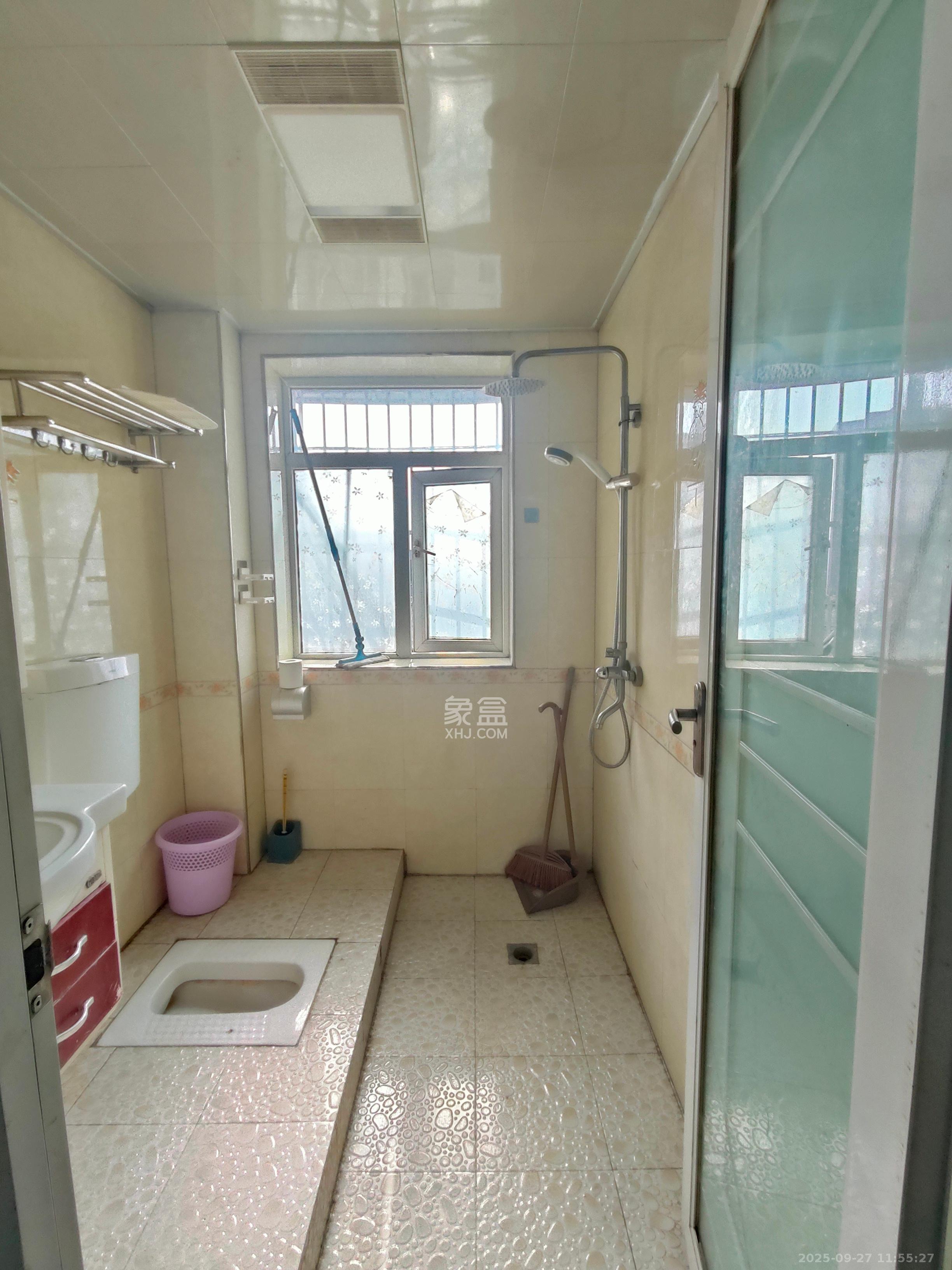 未来城科学家园 2室1厅1卫 2400.0元/月 未来城科学家园 2室1厅1卫 2400.0元/月室内图