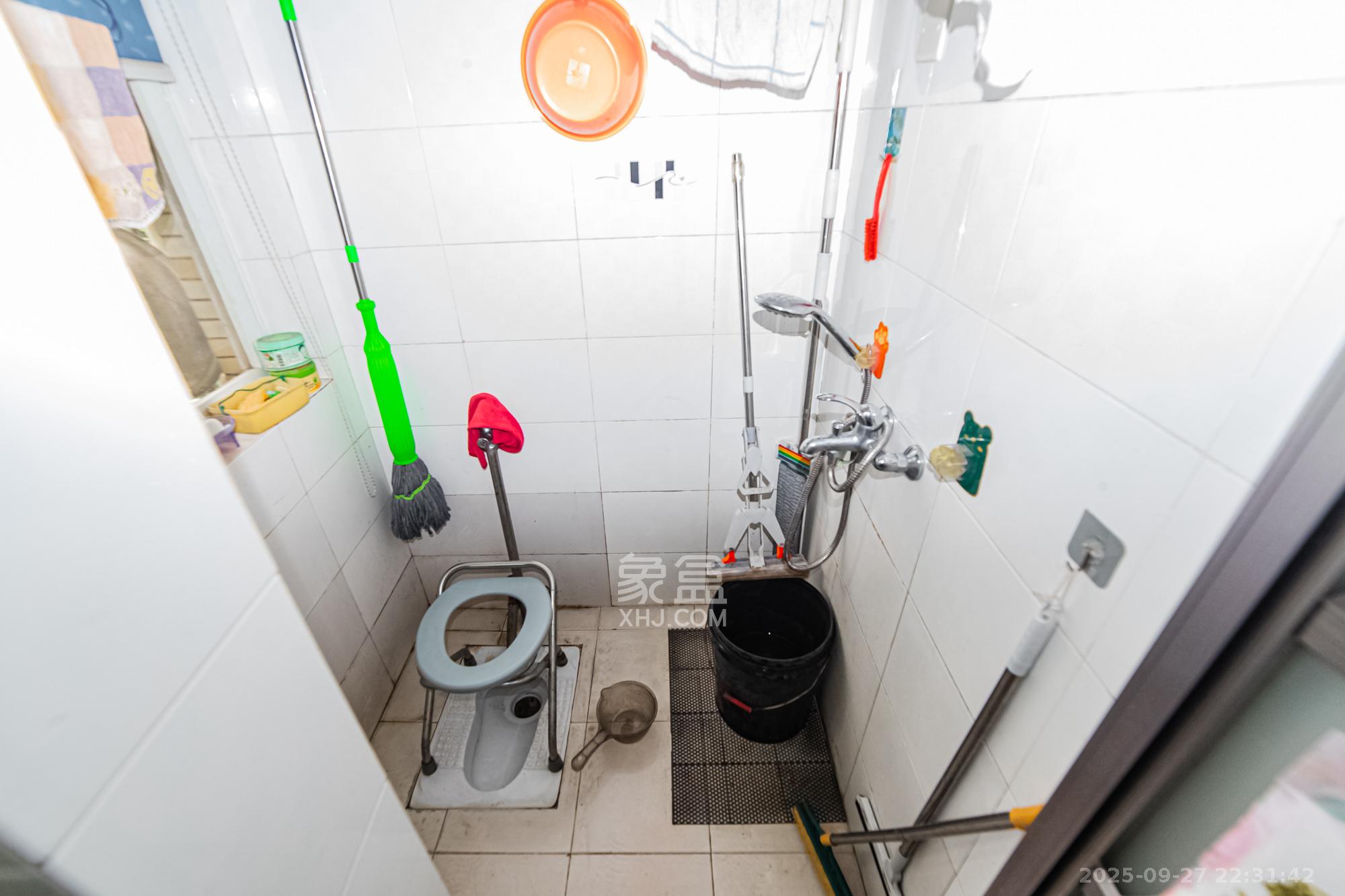 金霞苑 1室1厅1卫 40.0万 金霞苑 1室1厅1卫 40.0万卫生间