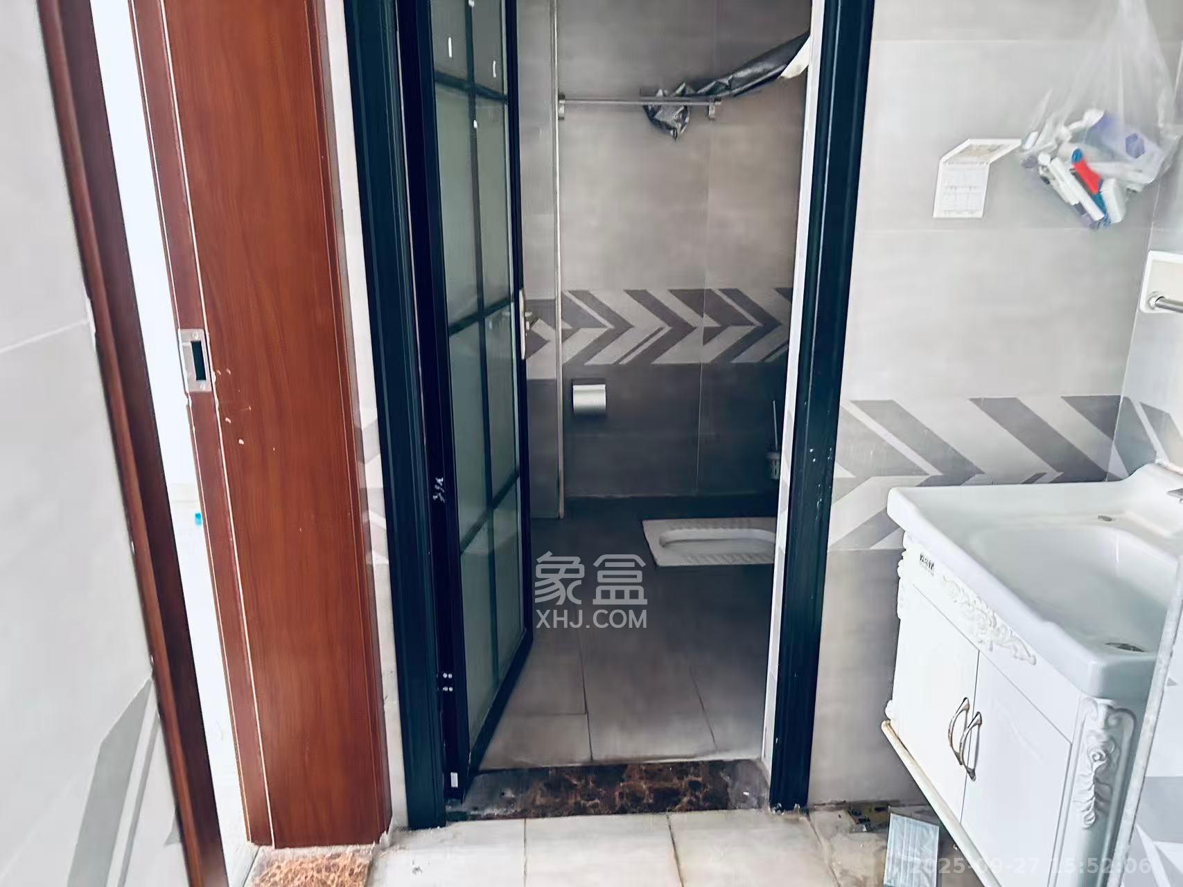 保利西海岸A区  4室2厅1卫    4000.0元/月室内图