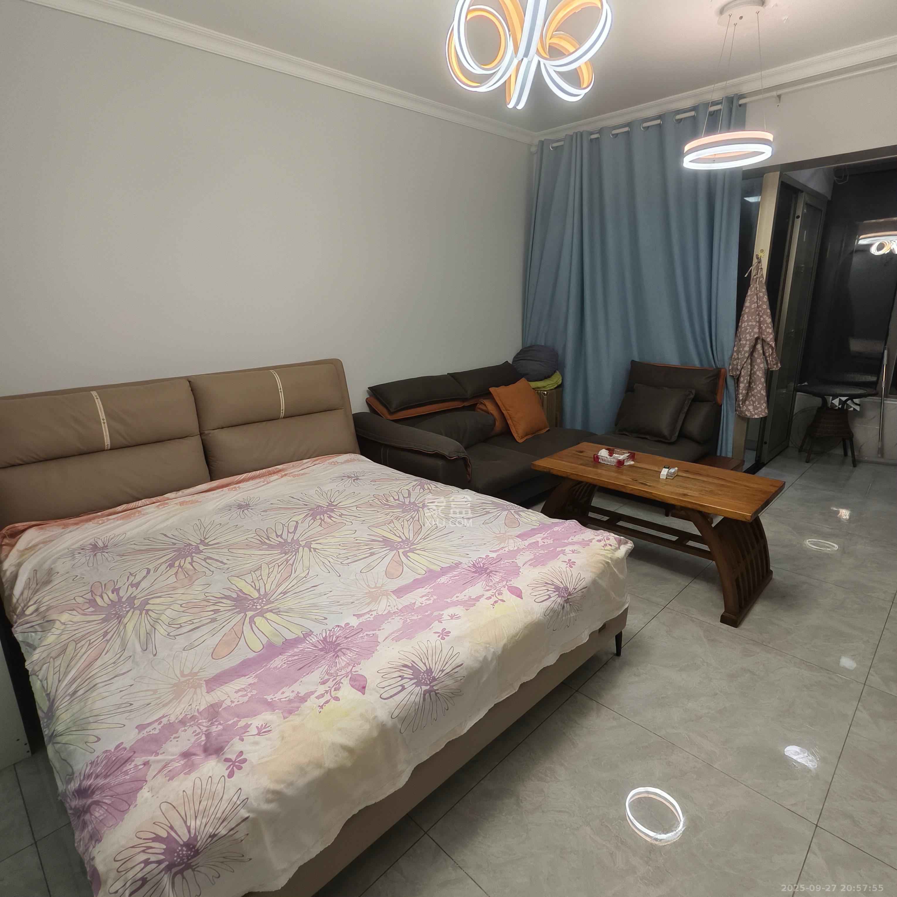 怡海星城  1室0厅1卫    1000.0元/月 怡海星城  1室0厅1卫    1000.0元/月