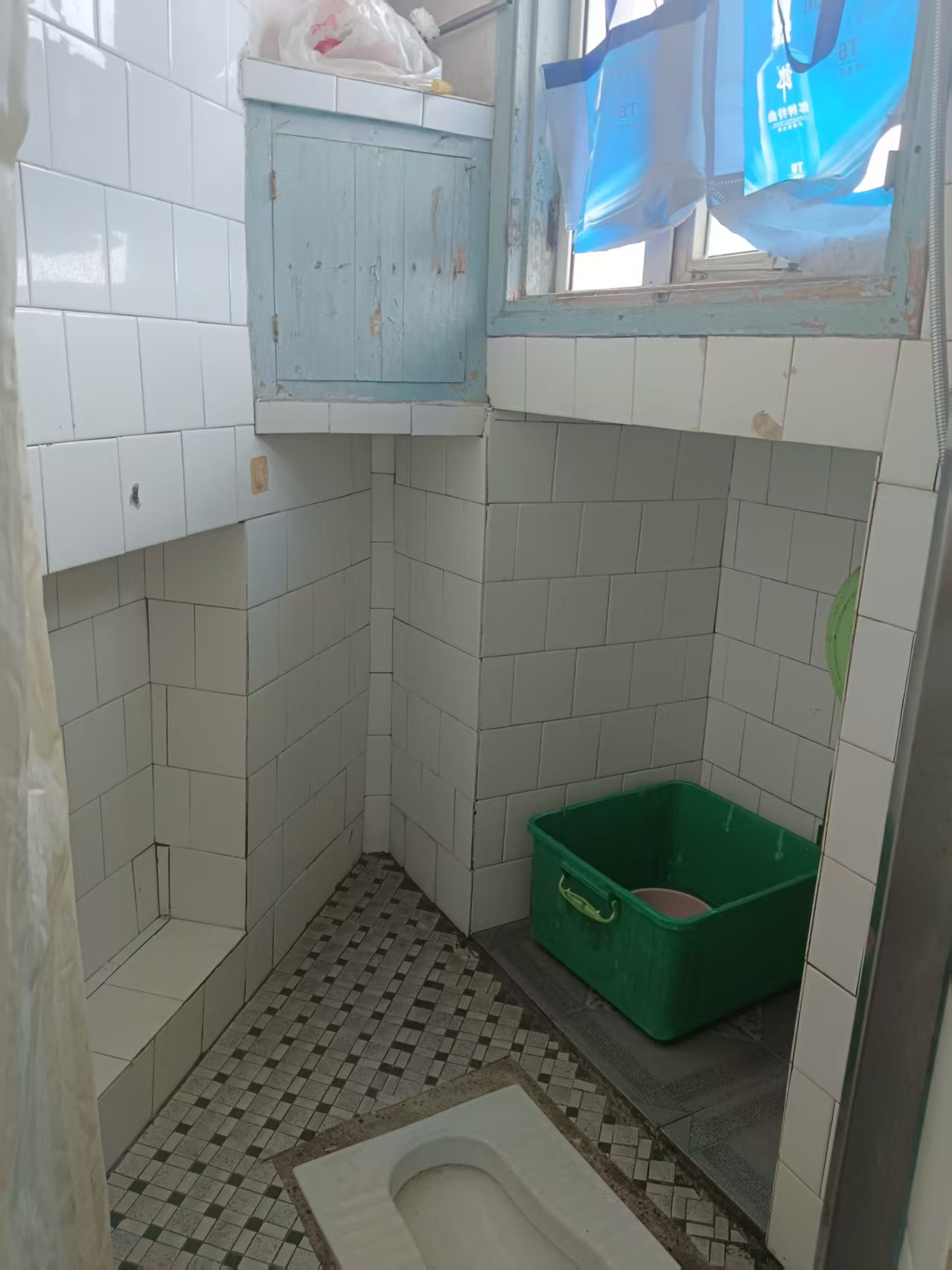 梓园社区(麻纺厂宿舍)  2室1厅1卫    15.0万室内图