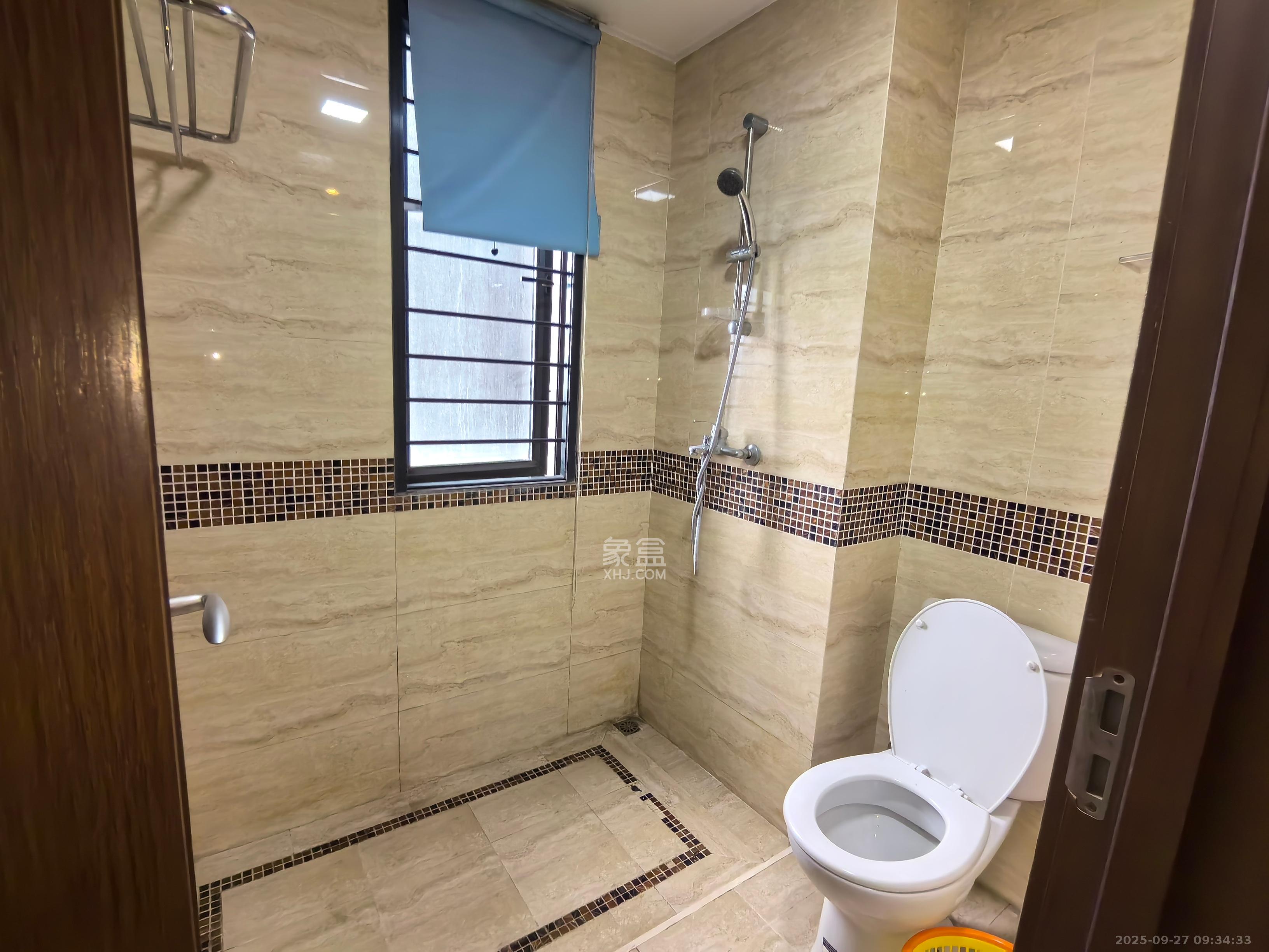 万科金域华府三四期 4室2厅2卫 2800.0元/月 万科金域华府三四期 4室2厅2卫 2800.0元/月室内图