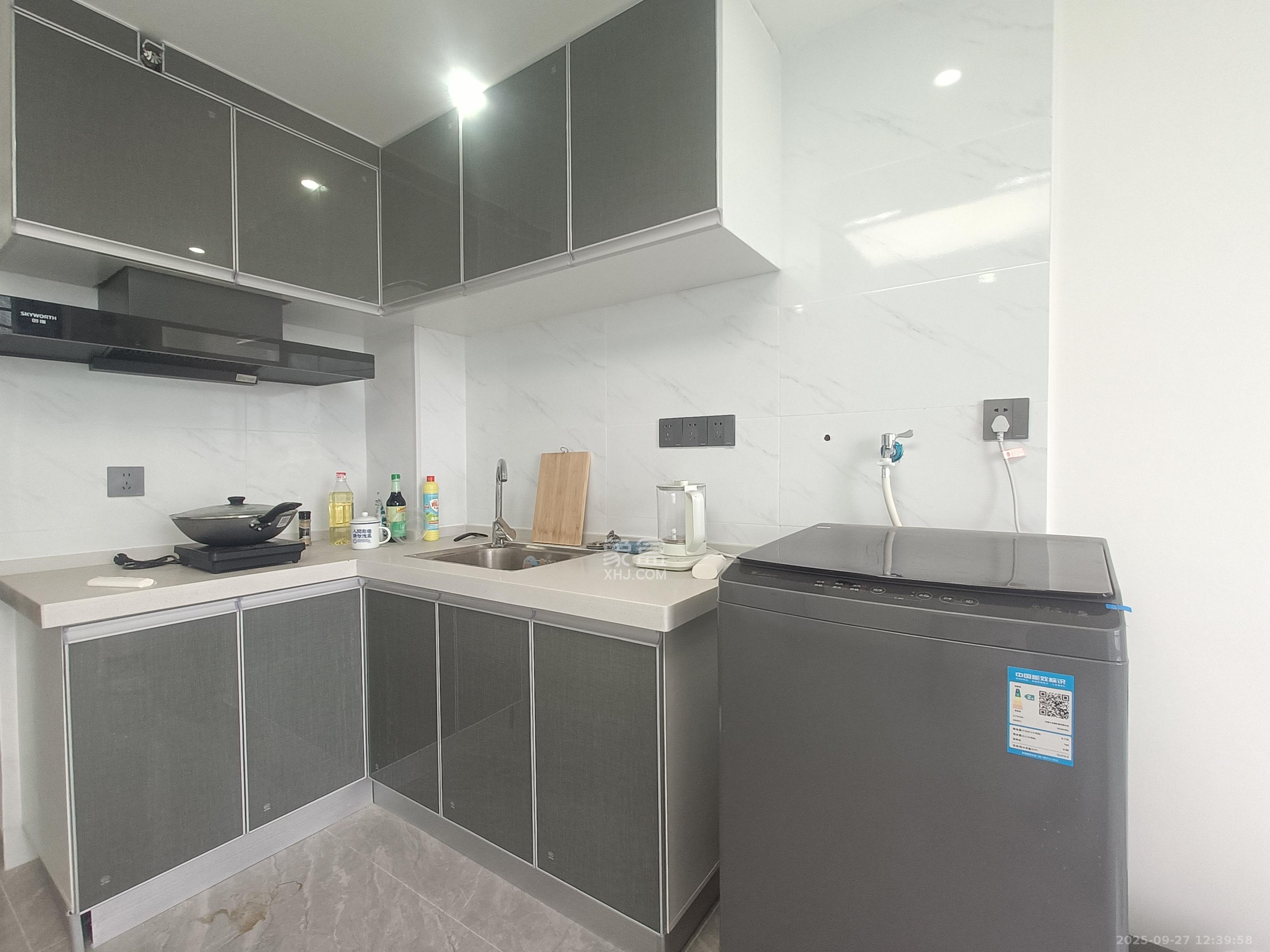 佳兆业云顶都汇 2室1厅1卫 1600.0元/月 佳兆业云顶都汇 2室1厅1卫 1600.0元/月室内图