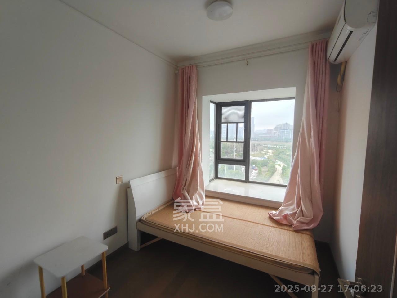 阳光城尚东湾青柠园 4室2厅2卫 2900.0元/月 阳光城尚东湾青柠园 4室2厅2卫 2900.0元/月室内图