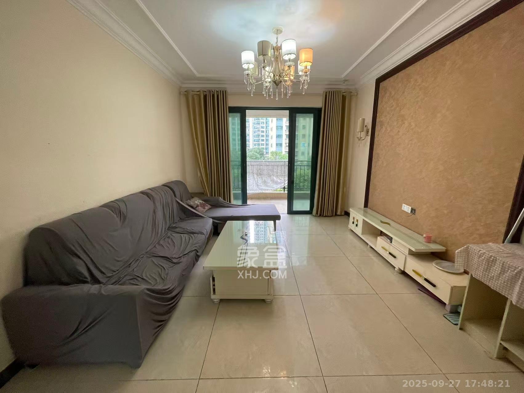 恒大雅苑 3室2厅2卫 2400.0元/月 恒大雅苑 3室2厅2卫 2400.0元/月室内图