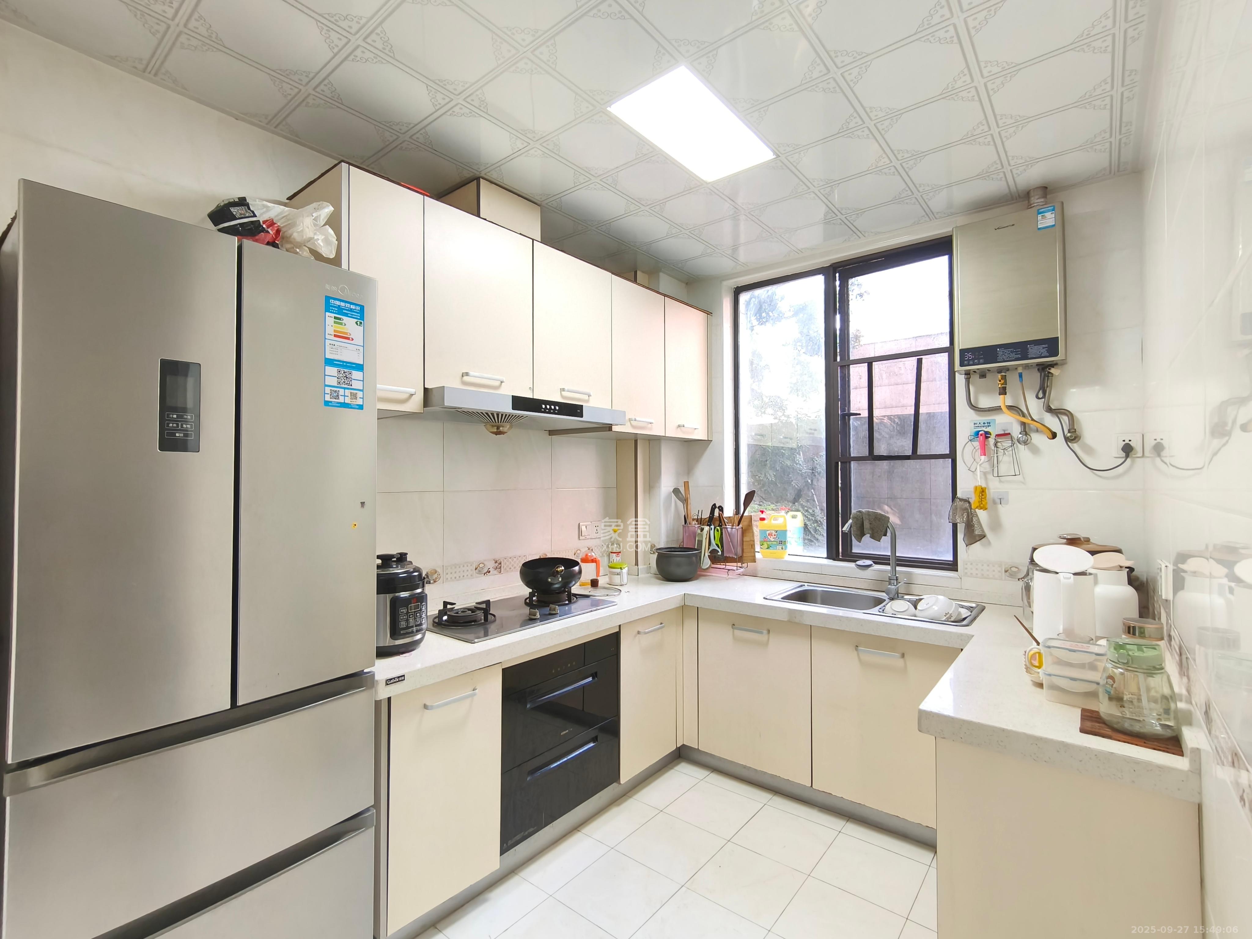 长房白沙湾  3室2厅2卫    3500.0元/月室内图