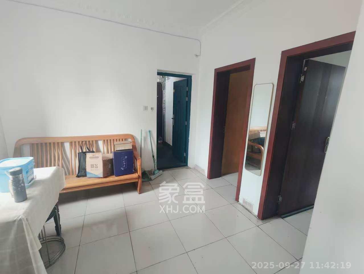 金科园 2室1厅1卫 1600.0元/月 金科园 2室1厅1卫 1600.0元/月室内图