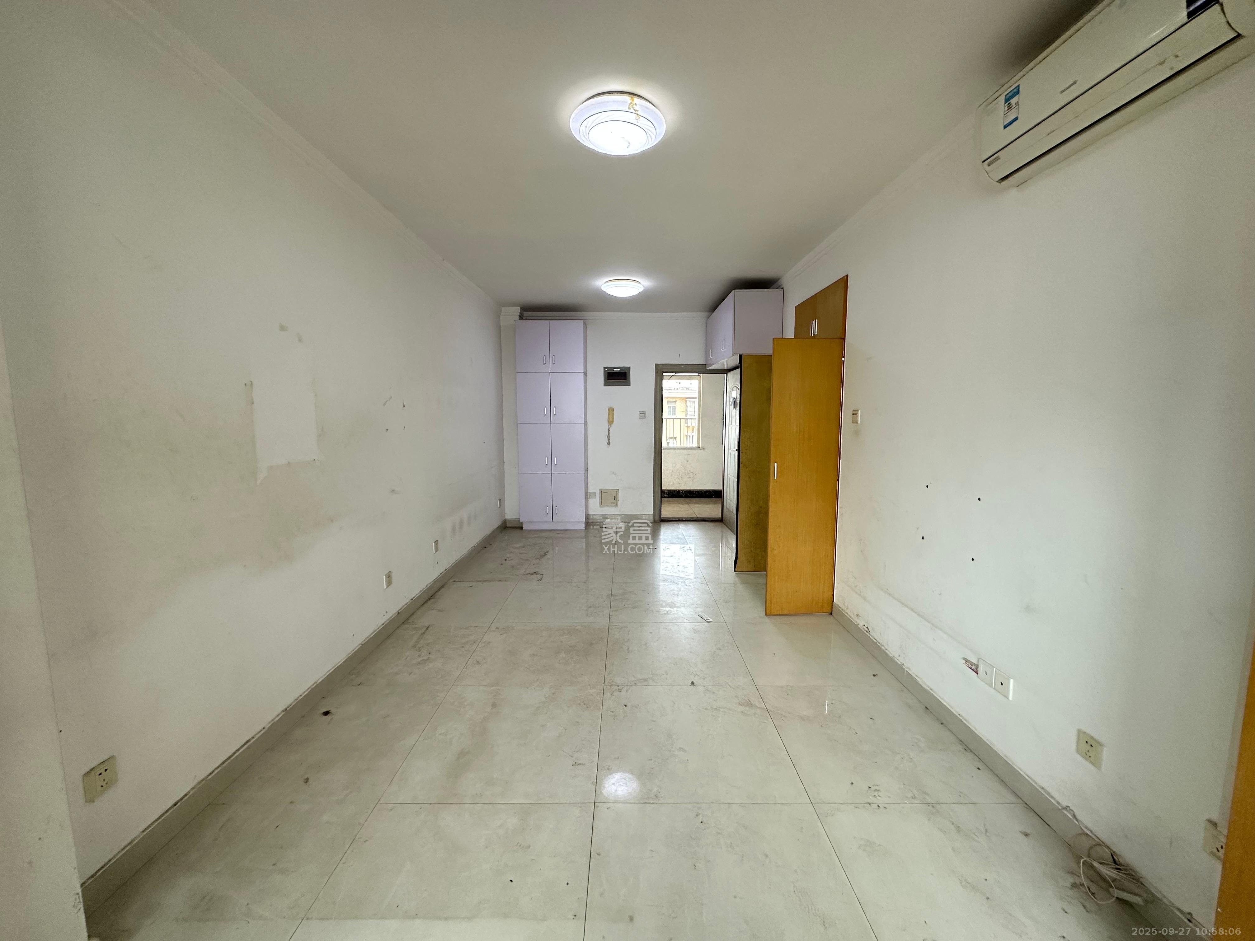 金碧文华 1室1厅1卫 1200.0元/月 金碧文华 1室1厅1卫 1200.0元/月室内图