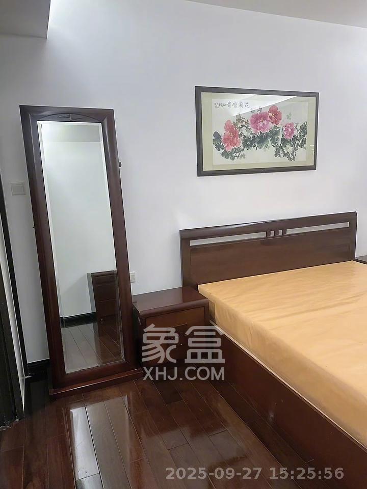 亚华香舍花都 3室2厅2卫 3800.0元/月 亚华香舍花都 3室2厅2卫 3800.0元/月室内图