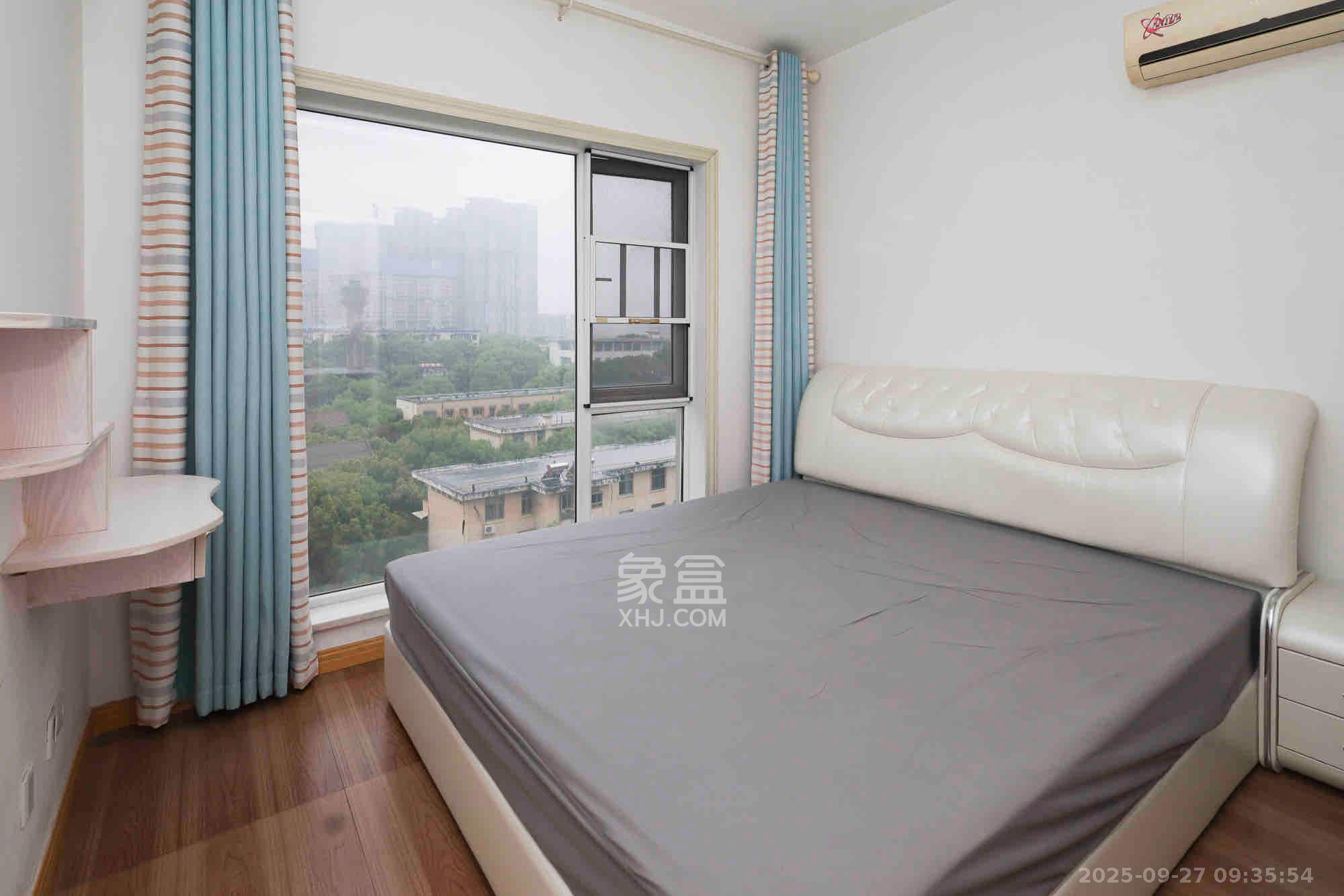 香麓丽舍 3室2厅1卫 2600.0元/月 香麓丽舍 3室2厅1卫 2600.0元/月室内图