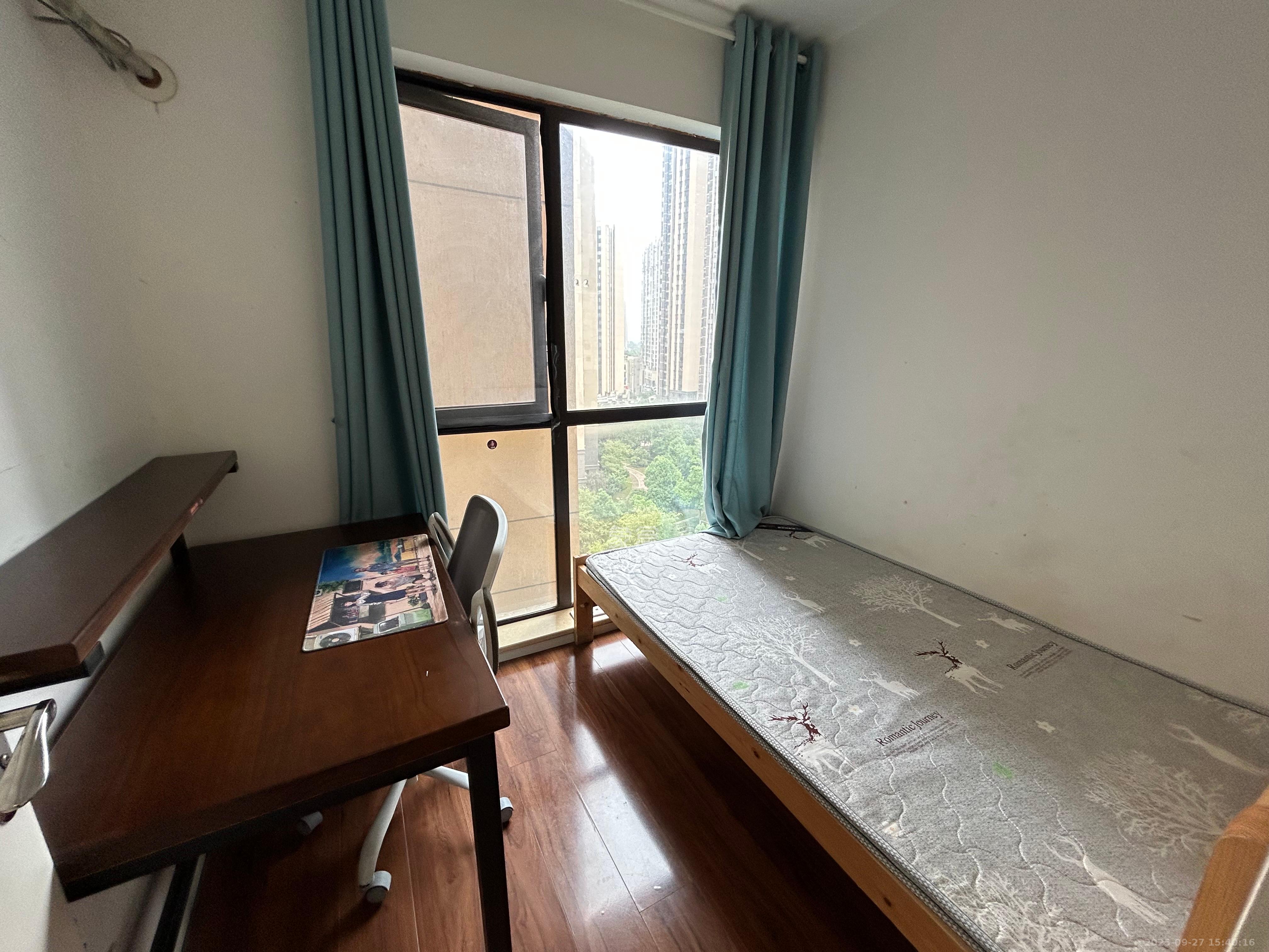 梅溪鑫苑名家 3室2厅1卫 2200.0元/月 梅溪鑫苑名家 3室2厅1卫 2200.0元/月室内图