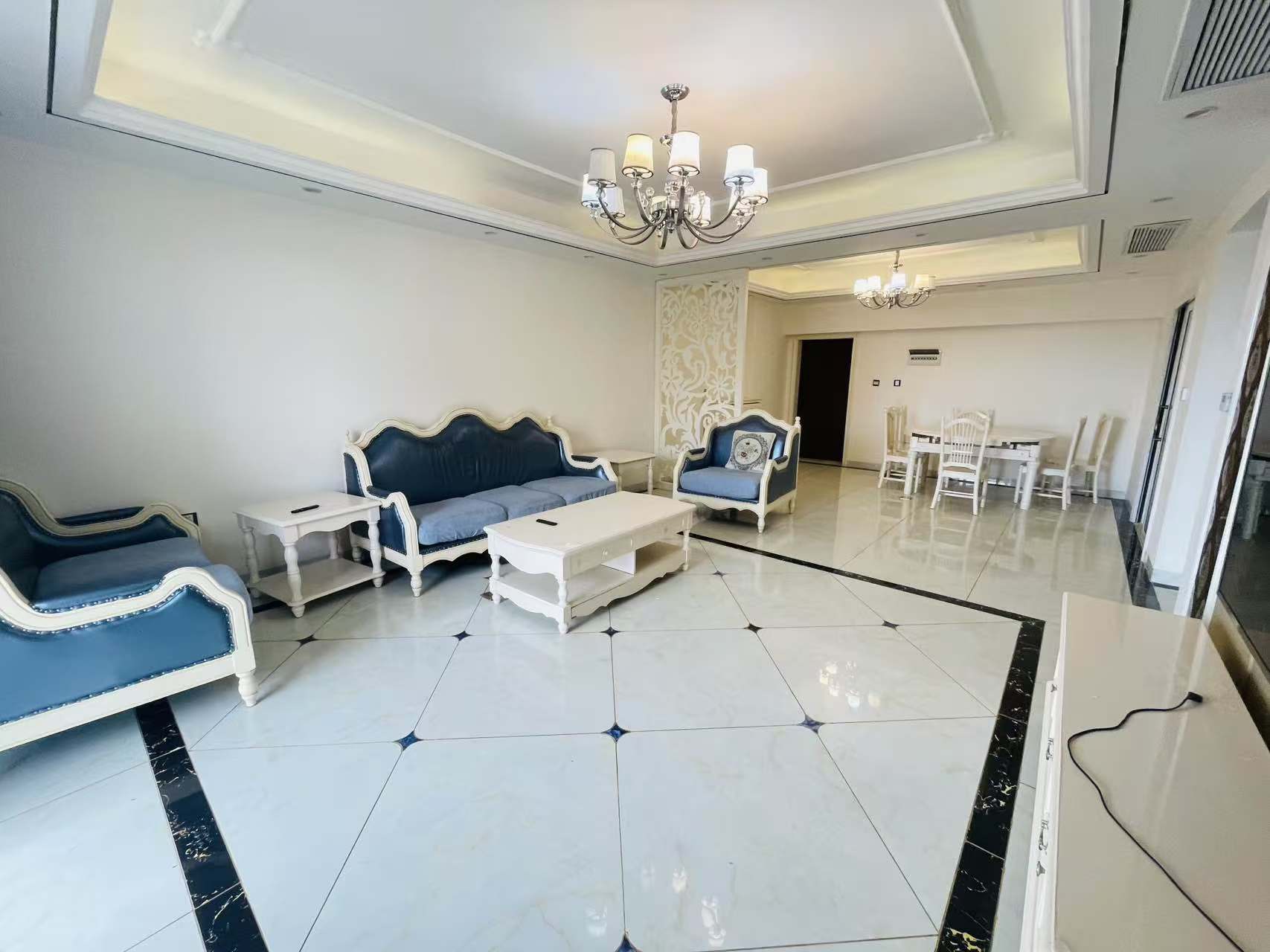 鹏晖新天地 3室2厅2卫 4000.0元/月 鹏晖新天地 3室2厅2卫 4000.0元/月室内图