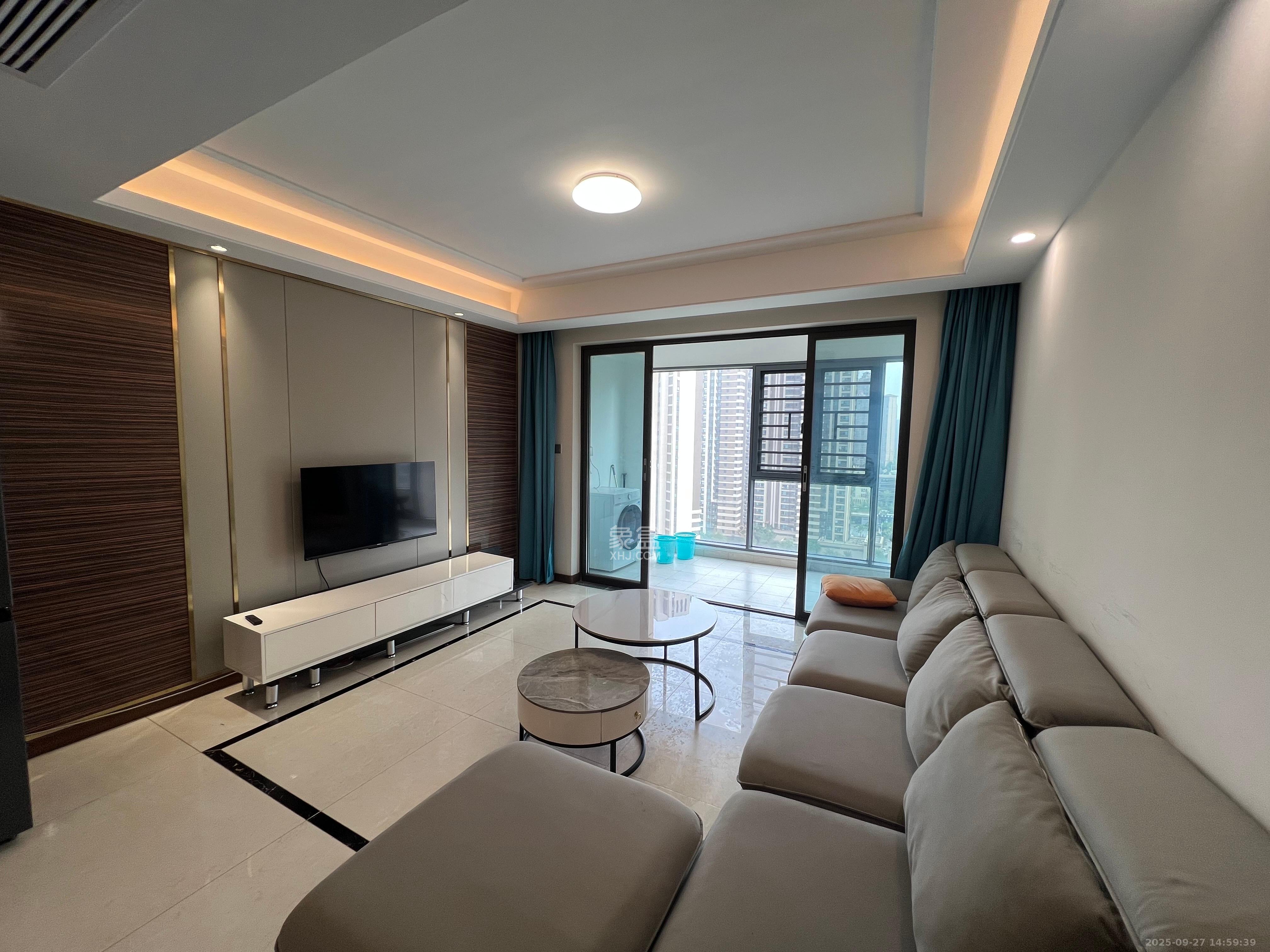 中欣楚天御府E区  3室2厅2卫    3800.0元/月室内图