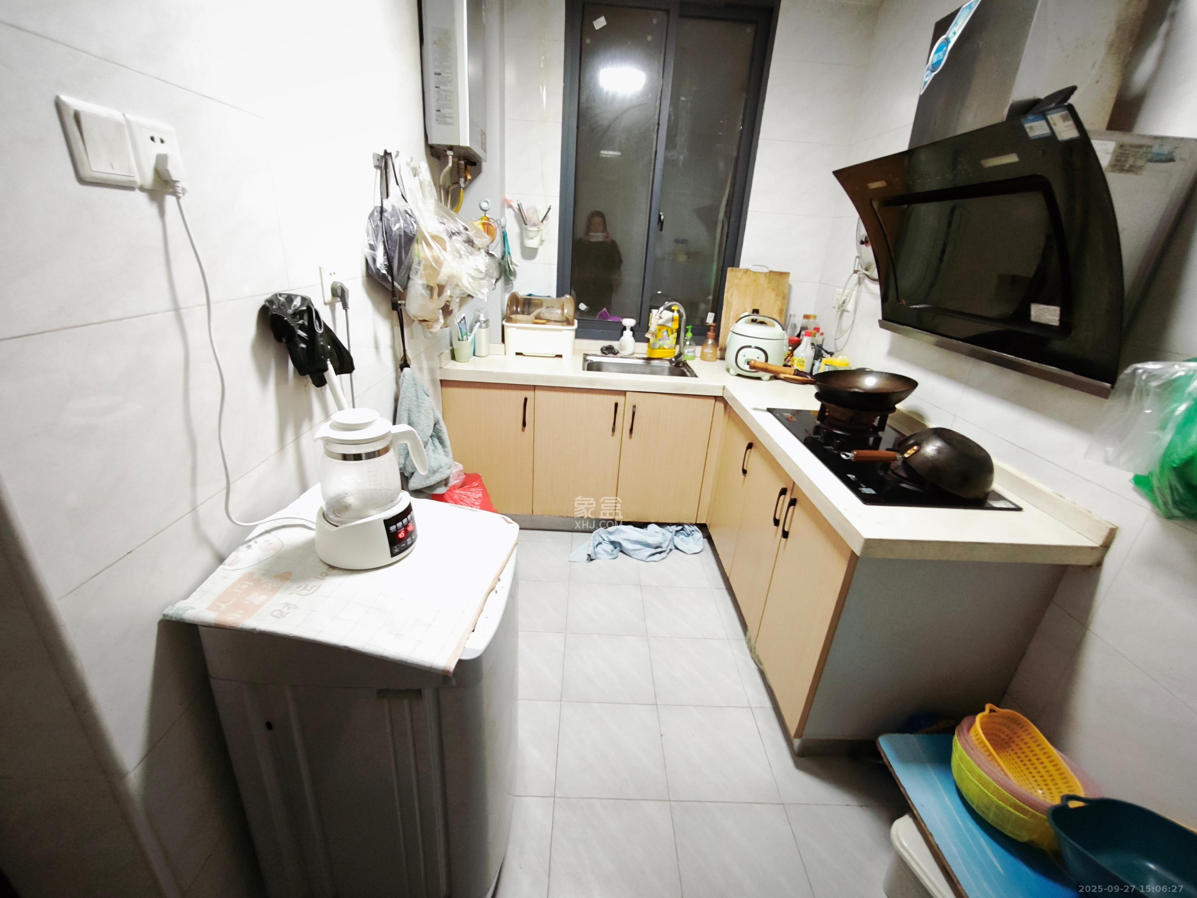 新天小区  2室1厅1卫   1400.00元/月室内图