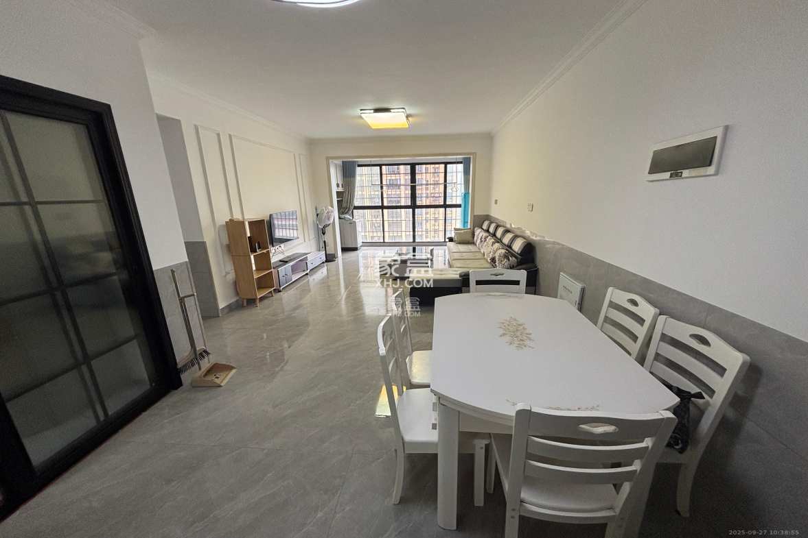 金南家园三期  3室2厅1卫    2500.0元/月 金南家园三期  3室2厅1卫    2500.0元/月室内图