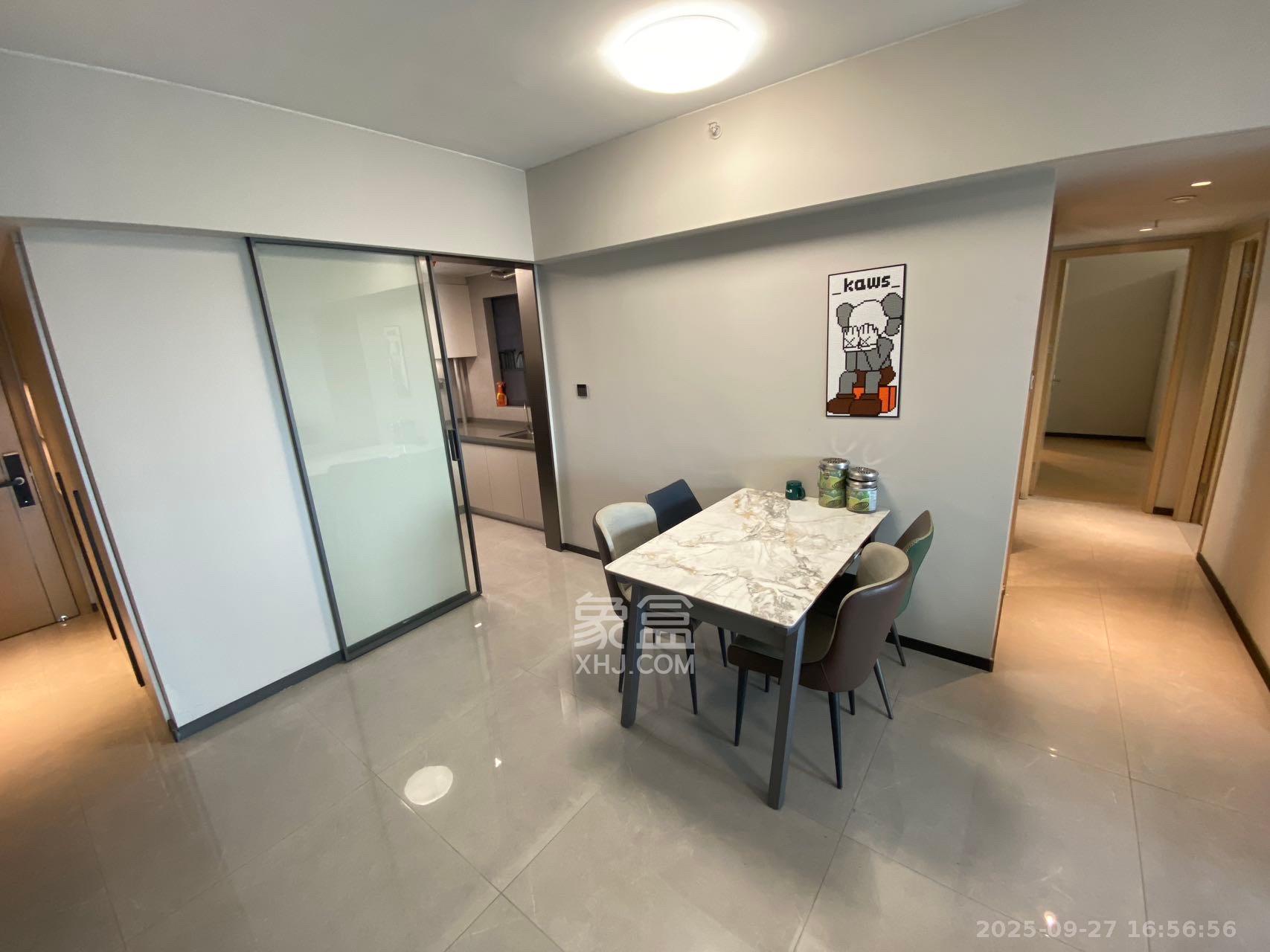 时代梅溪领峰  3室1厅2卫    3500.0元/月室内图