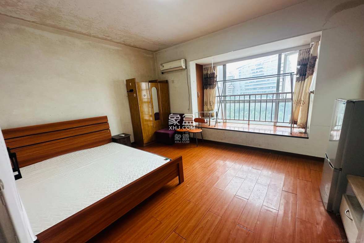 左岸右岸 1室0厅0卫 1000.0元/月 左岸右岸 1室0厅0卫 1000.0元/月室内图