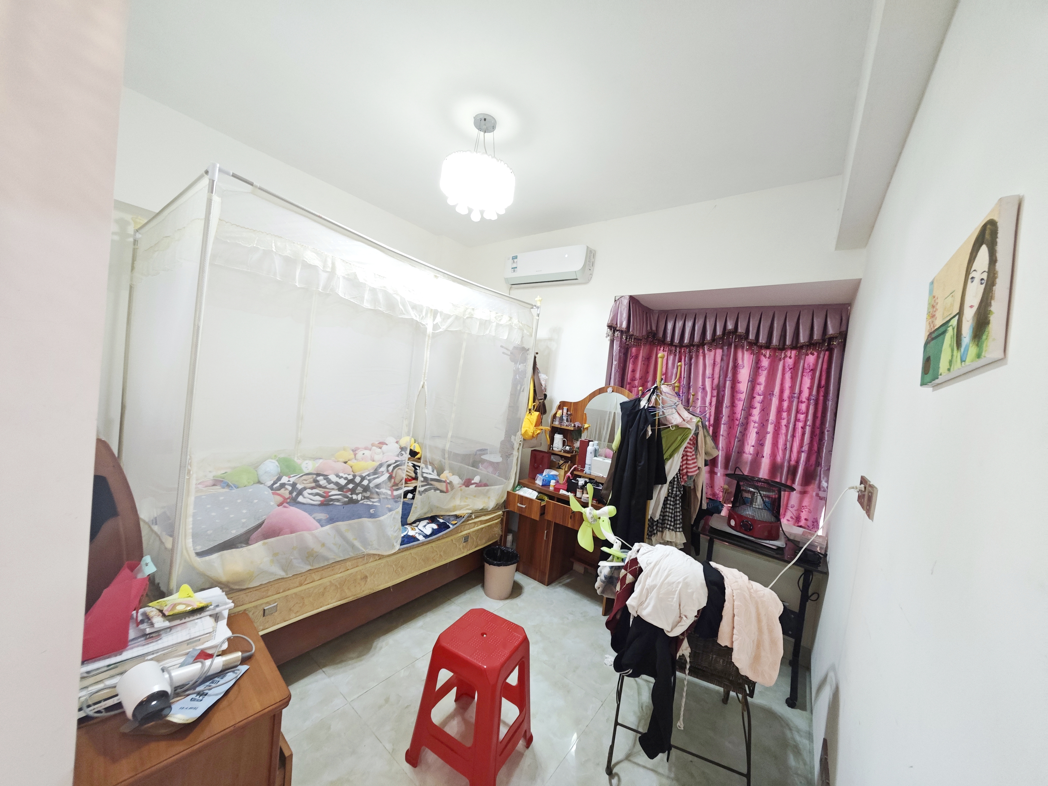 星华佳园 3室2厅1卫 160.0万 星华佳园 3室2厅1卫 160.0万客厅