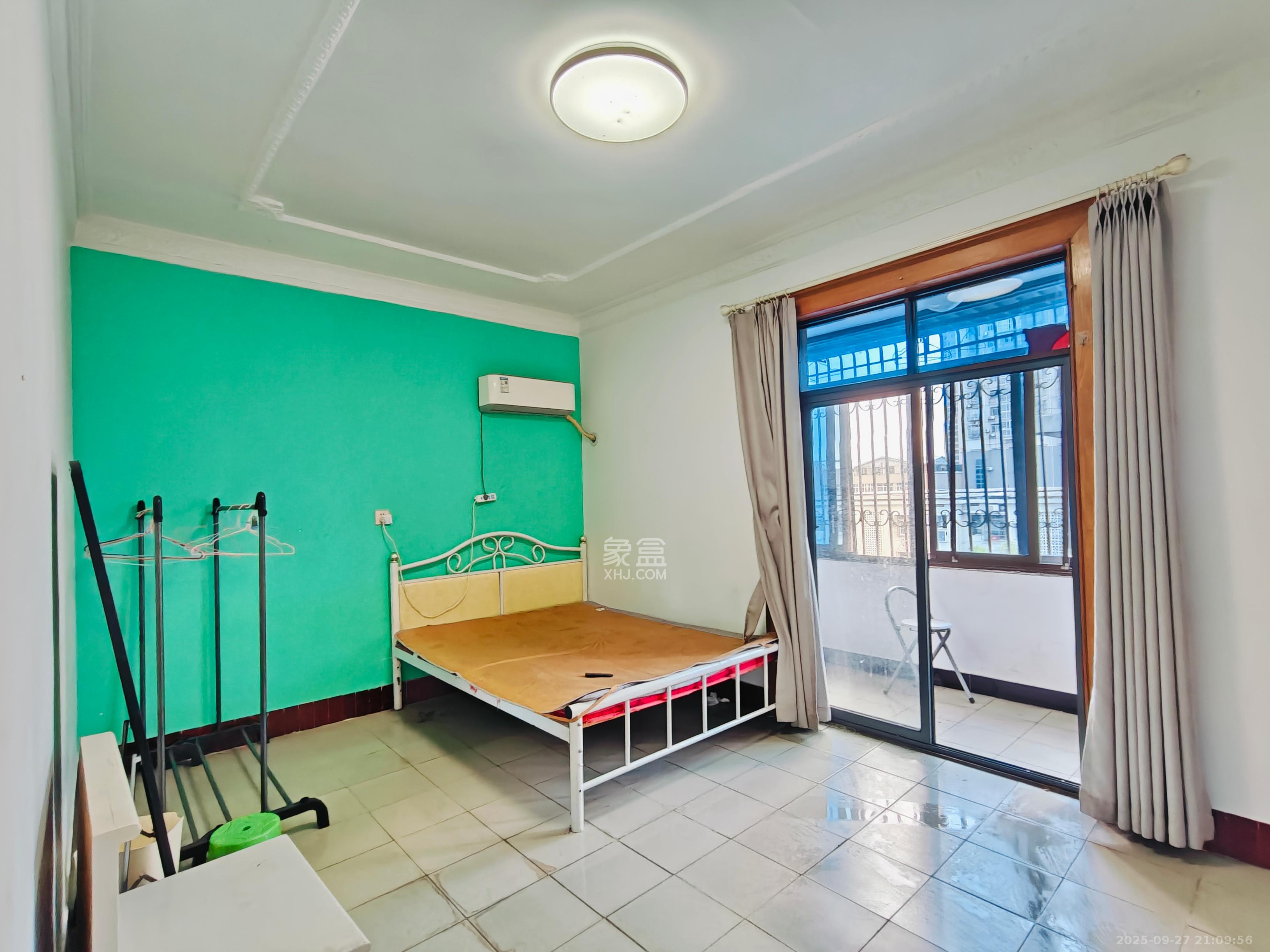 五一东村  2室1厅1卫    1100.0元/月室内图