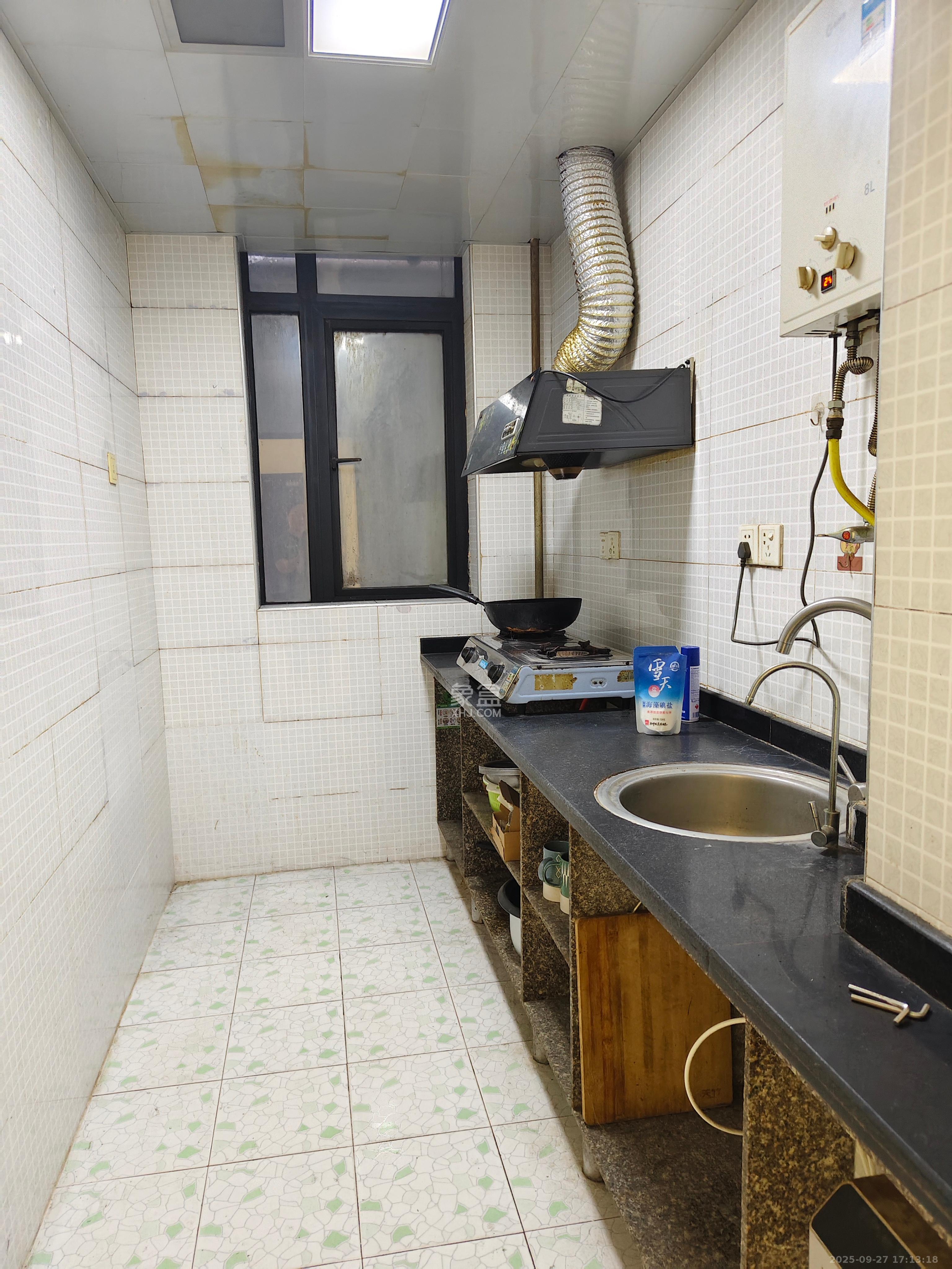 鑫远杰座 2室1厅1卫 1800.0元/月 鑫远杰座 2室1厅1卫 1800.0元/月室内图