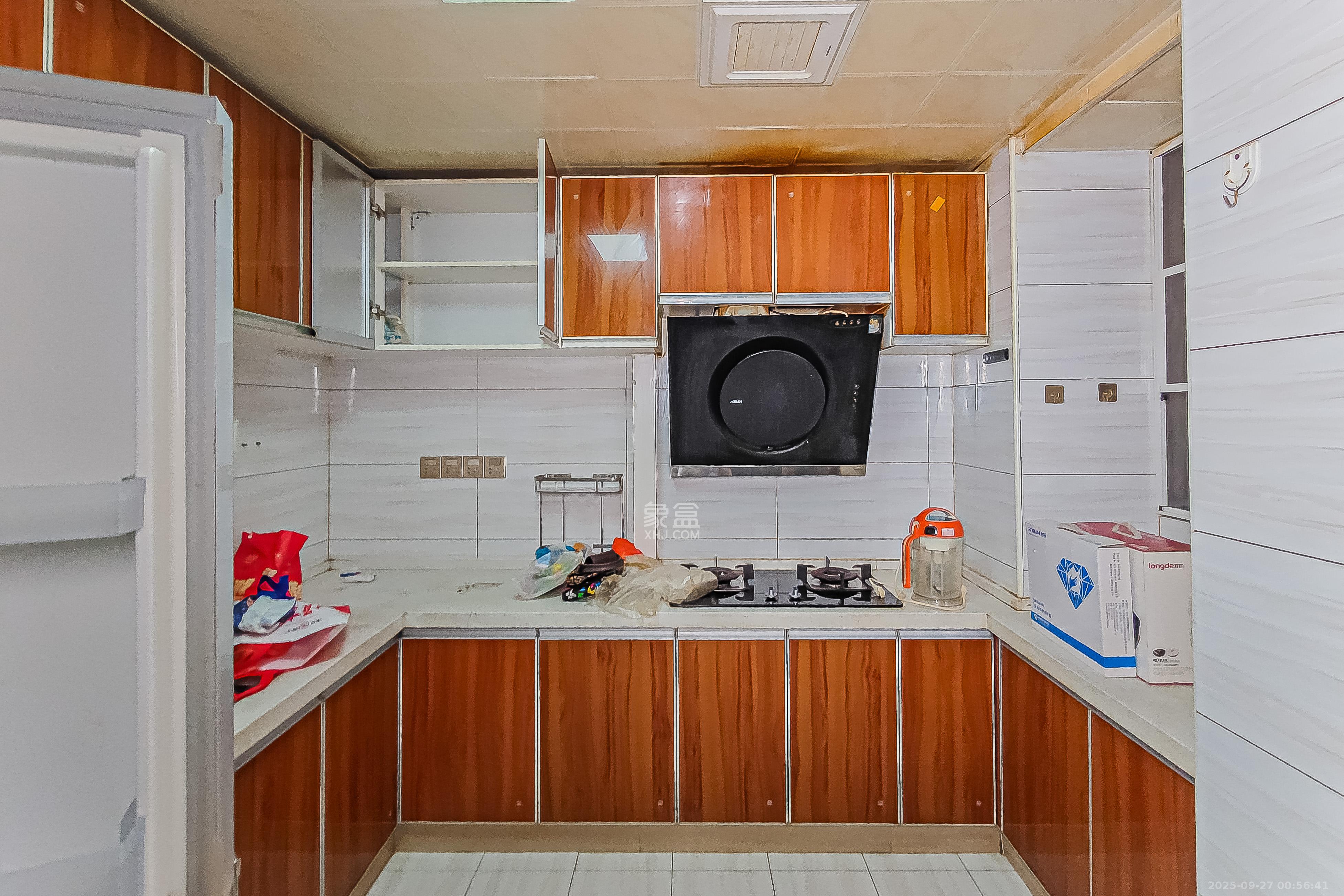 智邦家园 3室2厅2卫 135.0万 智邦家园 3室2厅2卫 135.0万厨房