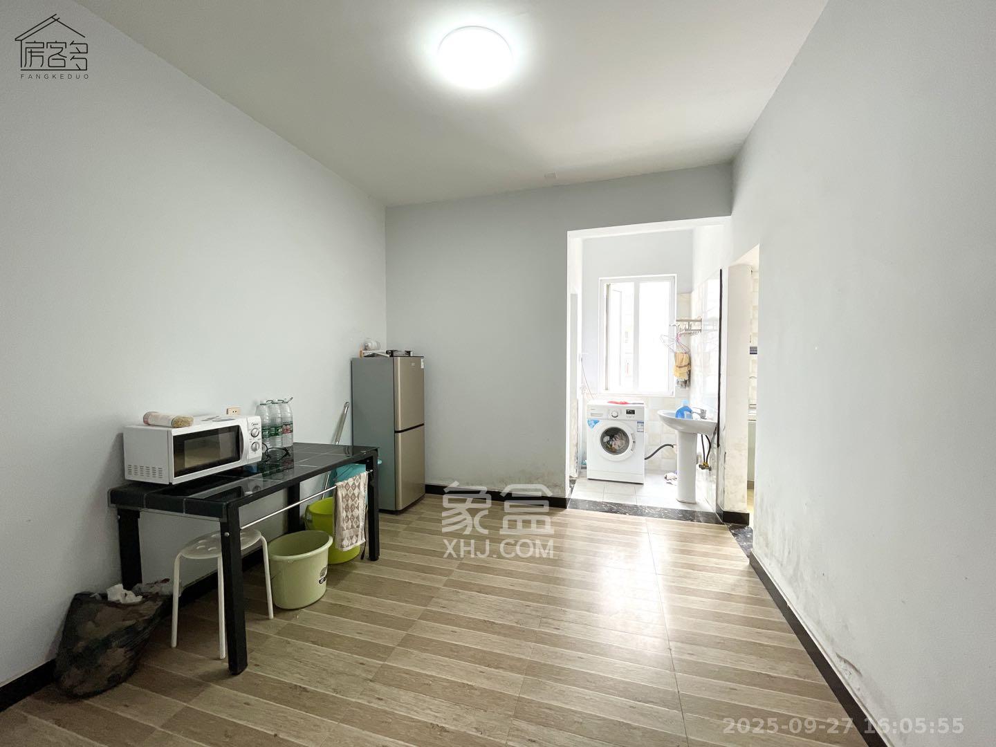 麓阳和景雅苑 1室1厅1卫 700.0元/月 麓阳和景雅苑 1室1厅1卫 700.0元/月室内图