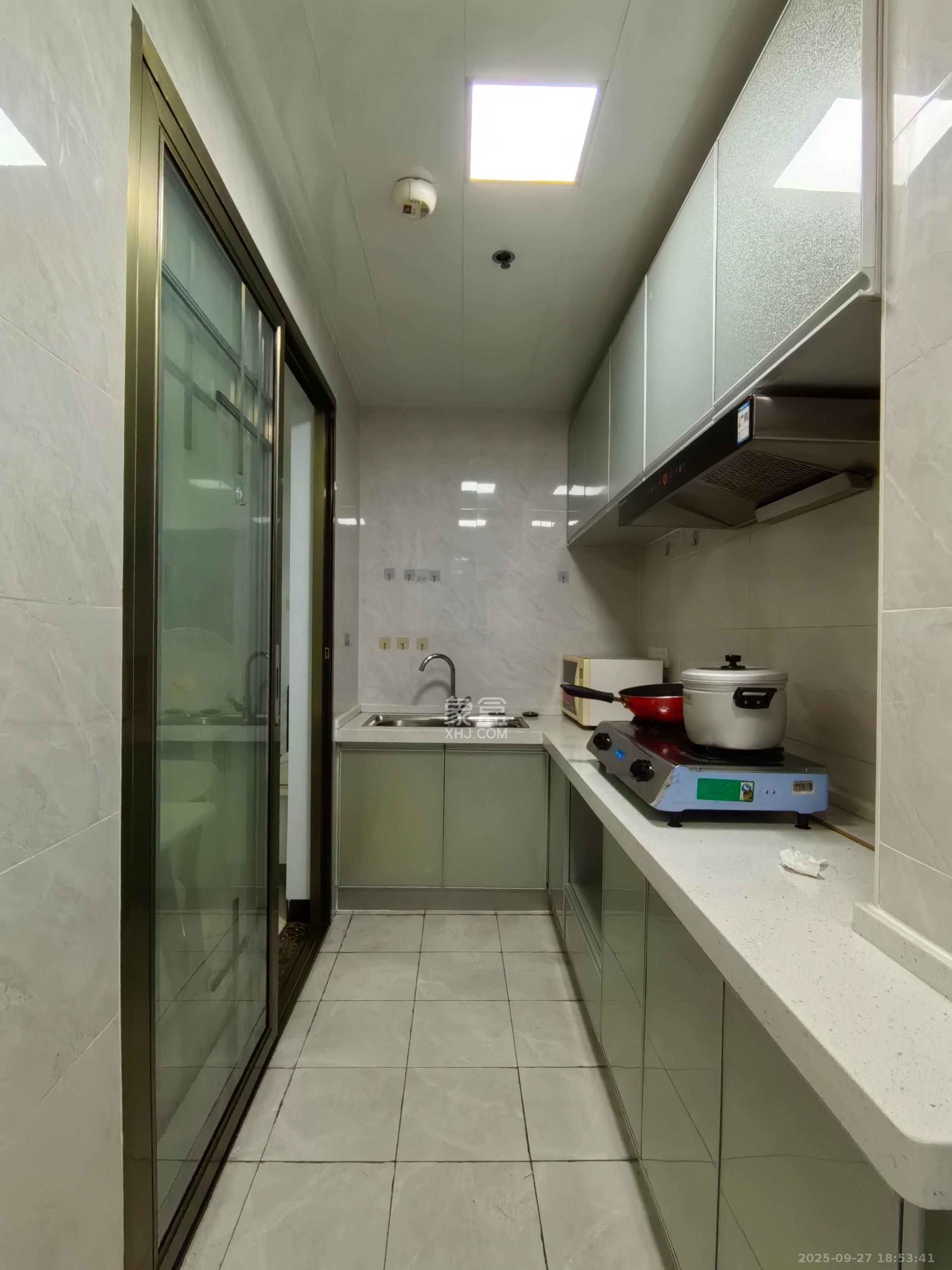 天健城 1室0厅1卫 1800.0元/月 天健城 1室0厅1卫 1800.0元/月室内图