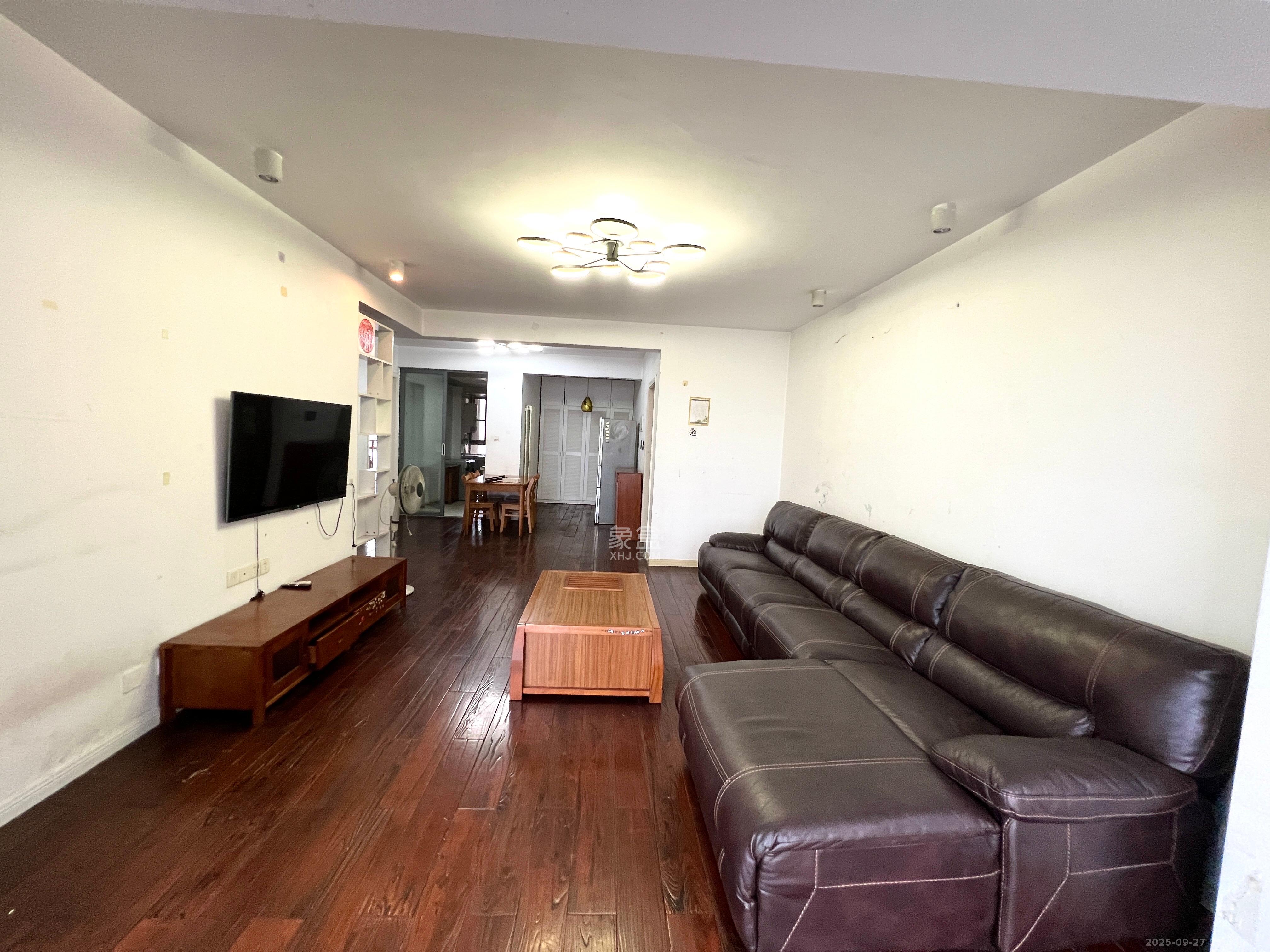 万博汇 3室2厅2卫 3500.0元/月 万博汇 3室2厅2卫 3500.0元/月室内图