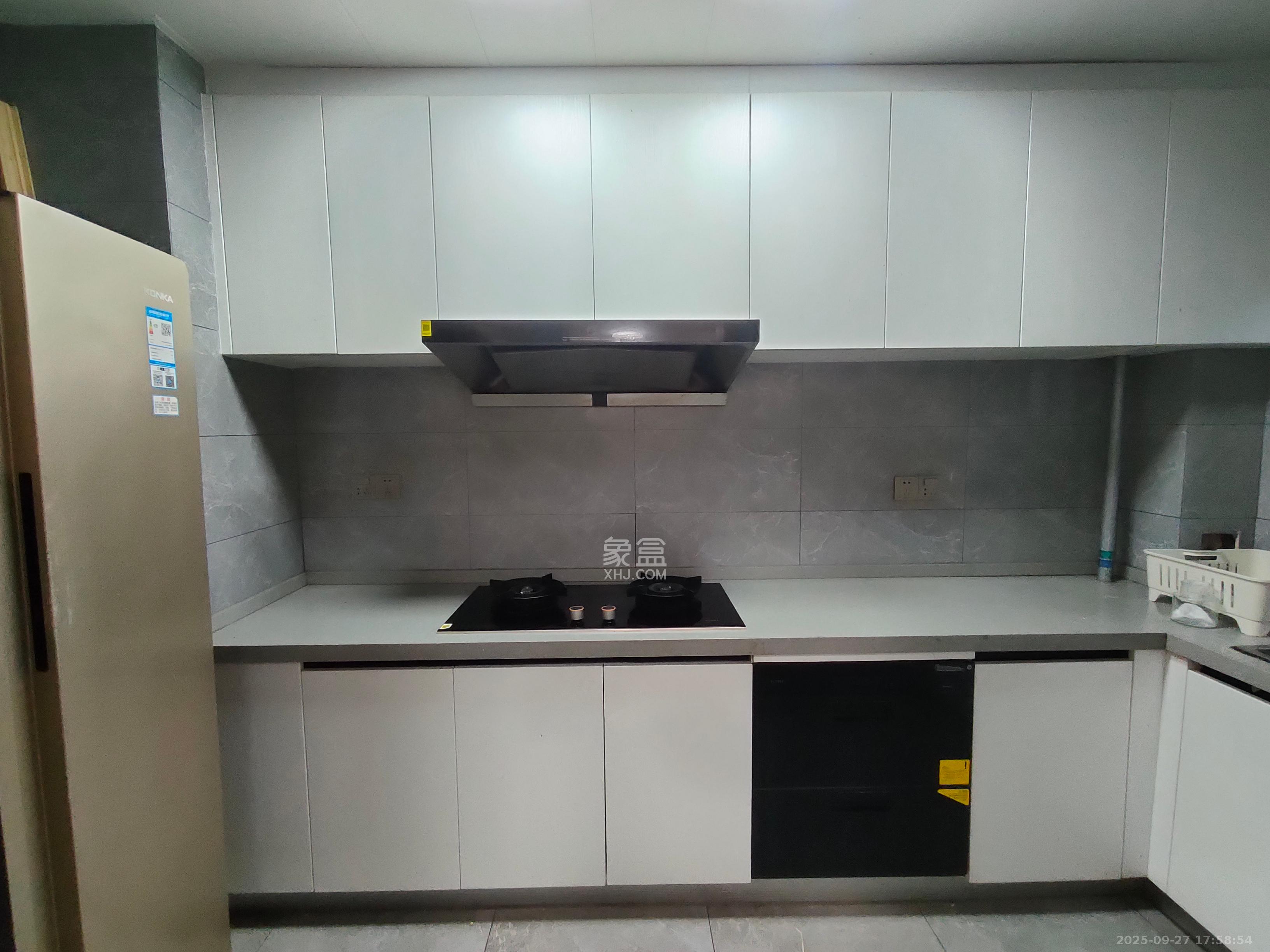 润和美郡(润和紫郡五期) 4室2厅2卫 2500.0元/月 润和美郡(润和紫郡五期) 4室2厅2卫 2500.0元/月室内图