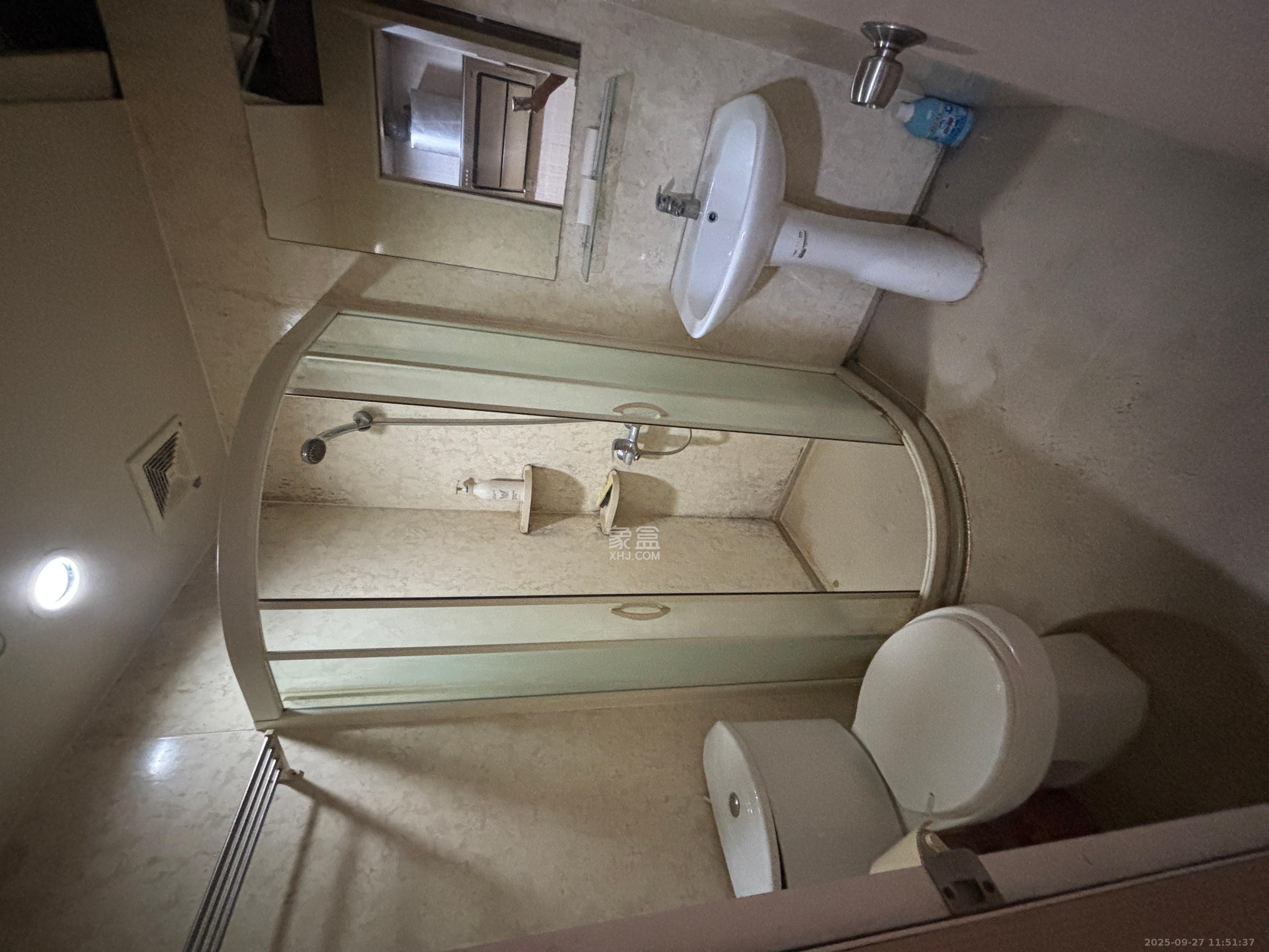 花漾年华(桂花园) 1室1厅1卫 1000.0元/月 花漾年华(桂花园) 1室1厅1卫 1000.0元/月室内图