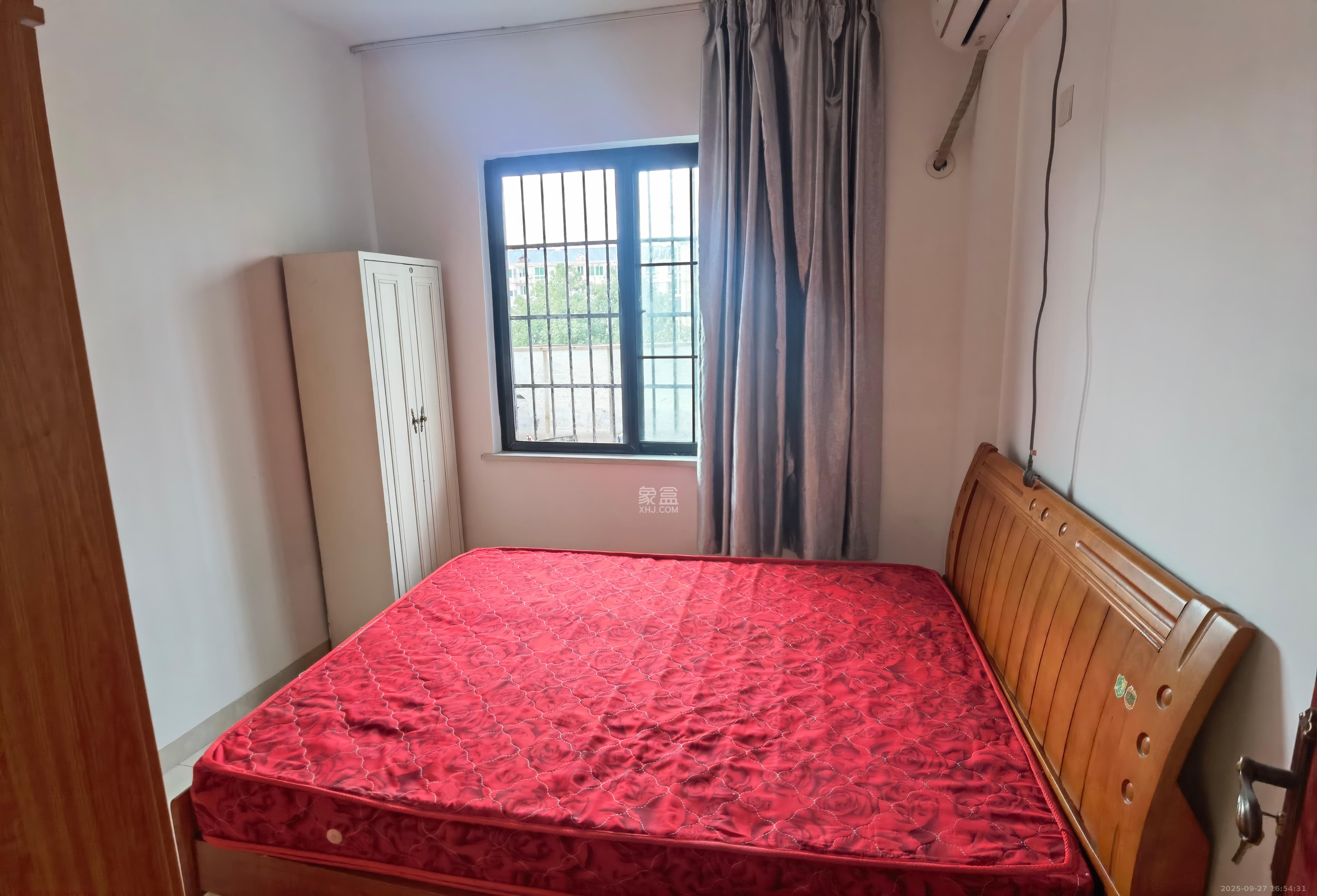 沁园春御院 3室2厅2卫 2600.0元/月 沁园春御院 3室2厅2卫 2600.0元/月室内图