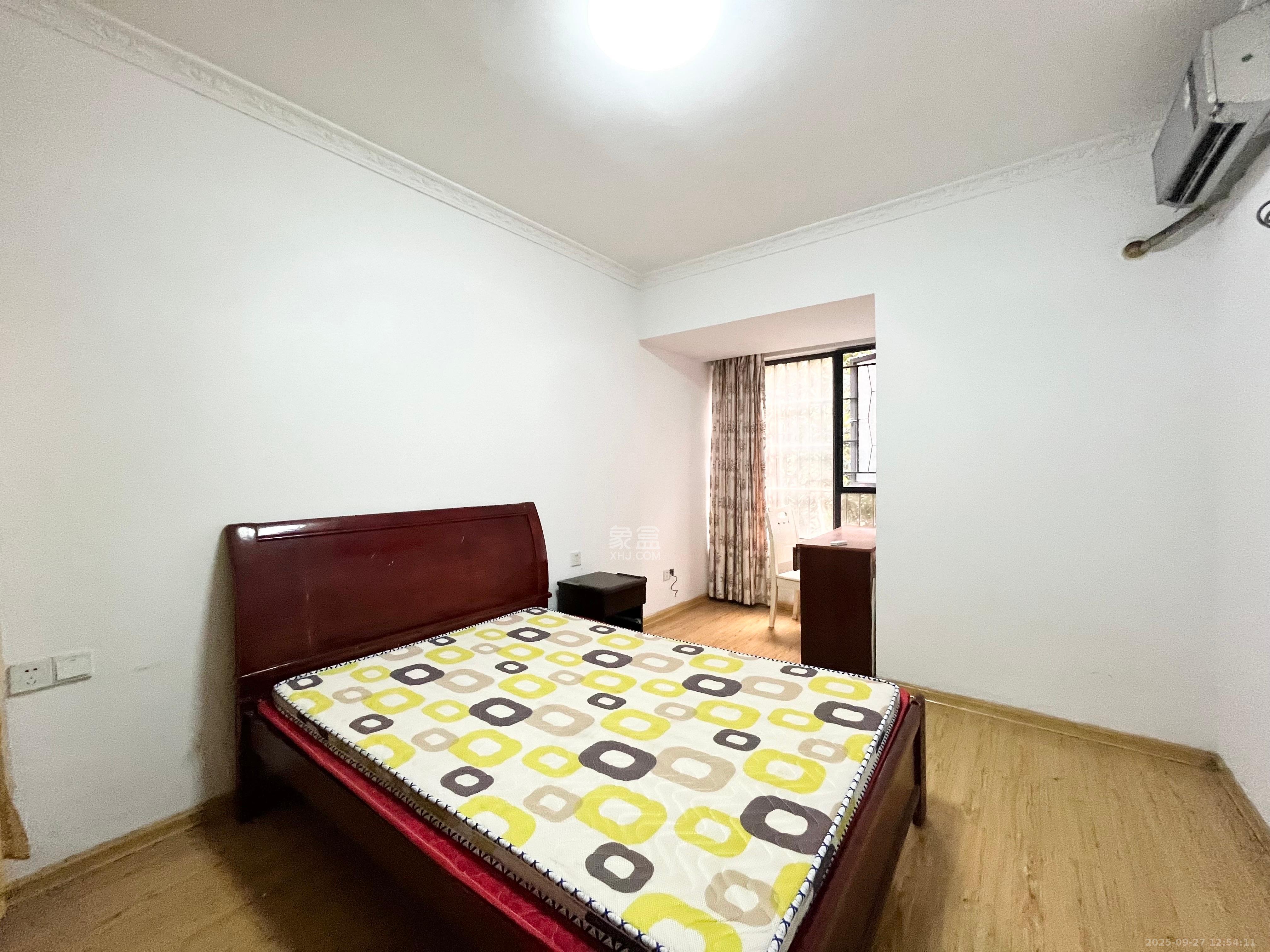 保利麓谷林语C区  2室2厅1卫    1900.0元/月室内图