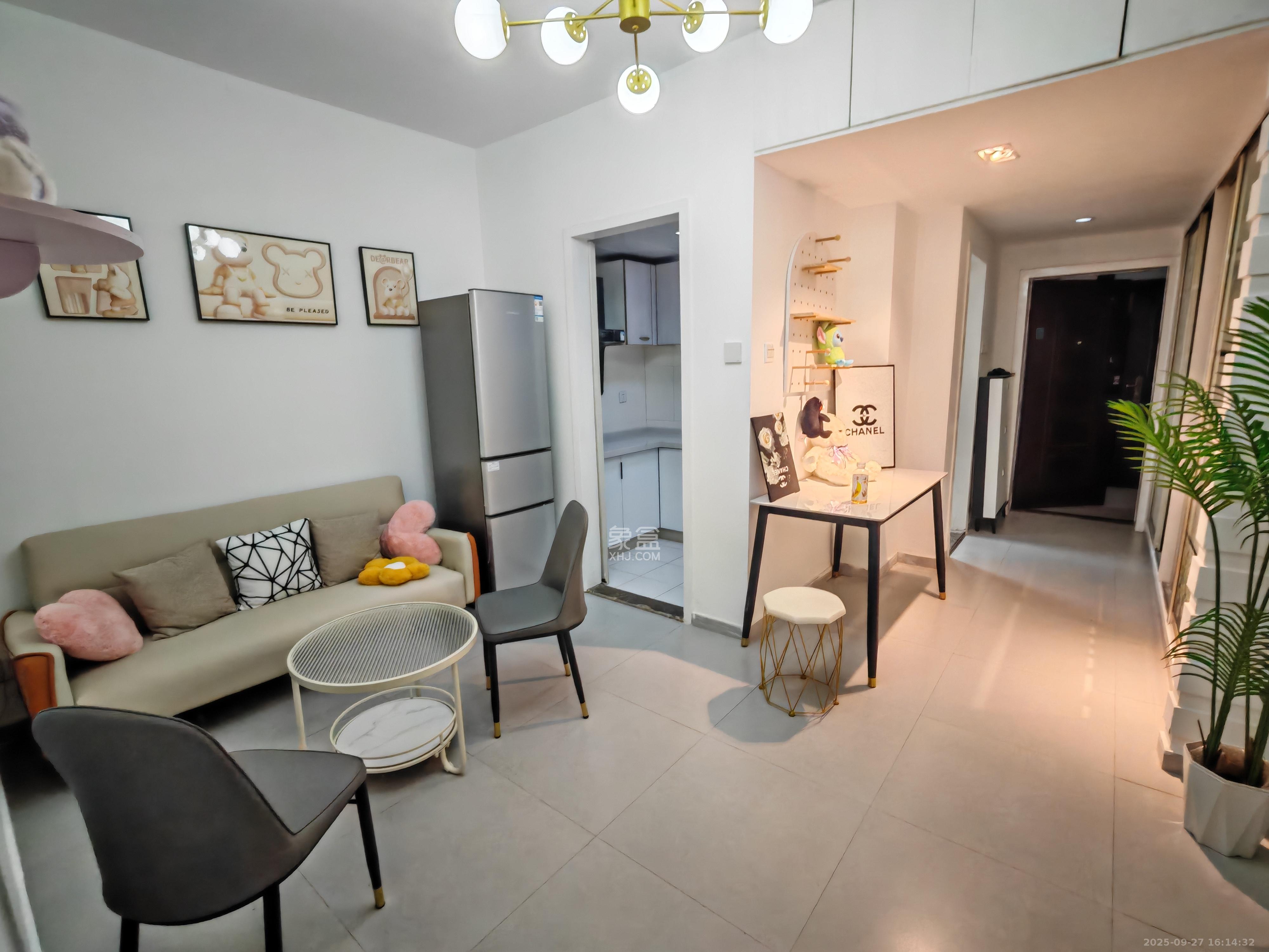 万博汇  1室1厅1卫    1900.0元/月室内图1