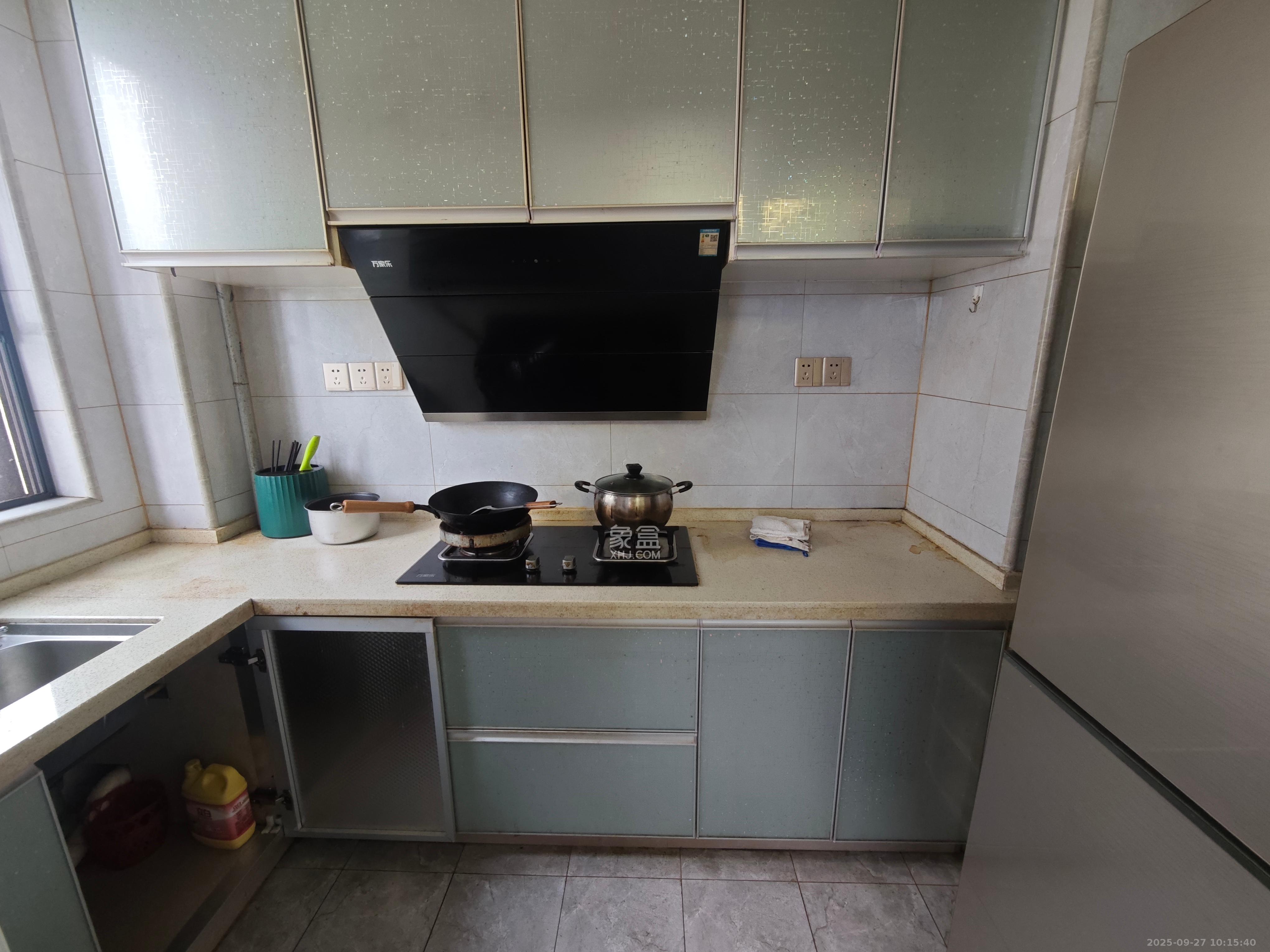 锦天金岸雅苑 2室1厅1卫 3200.0元/月 锦天金岸雅苑 2室1厅1卫 3200.0元/月室内图